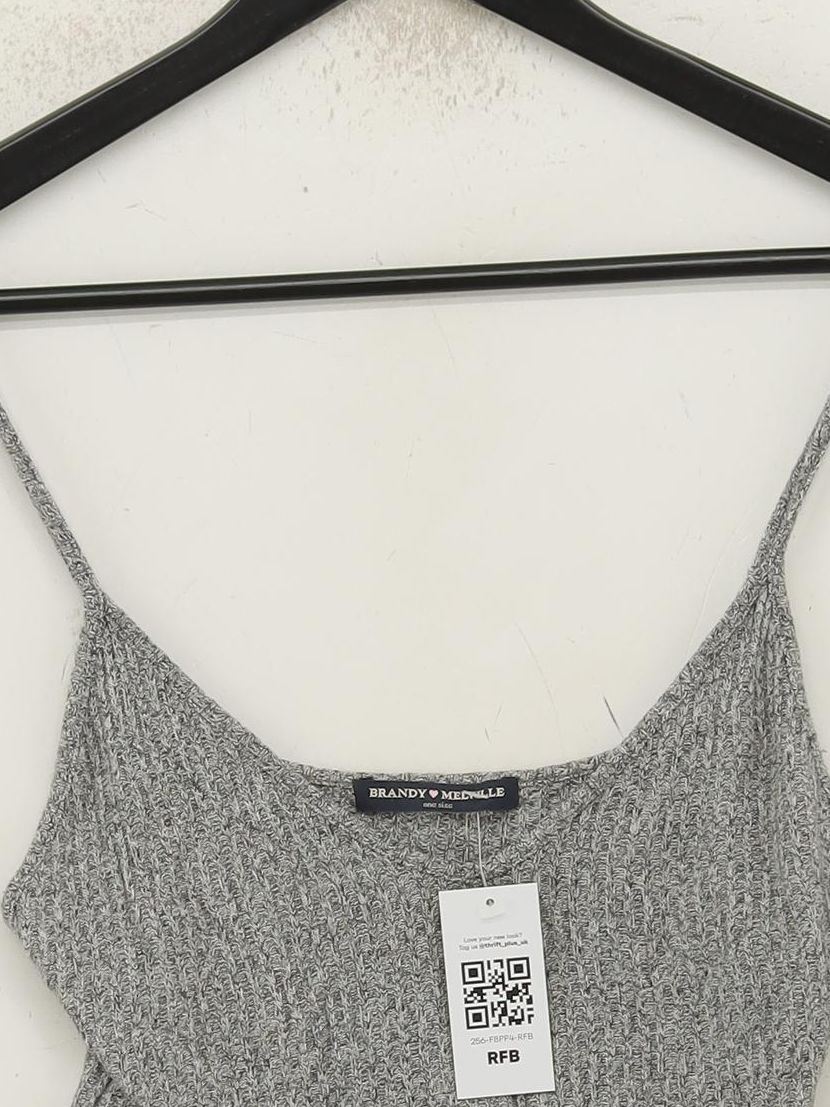 Brandy Melville Women's T-Shirt Grey Cotton with Viscose, Elastane Camisole - Image 3