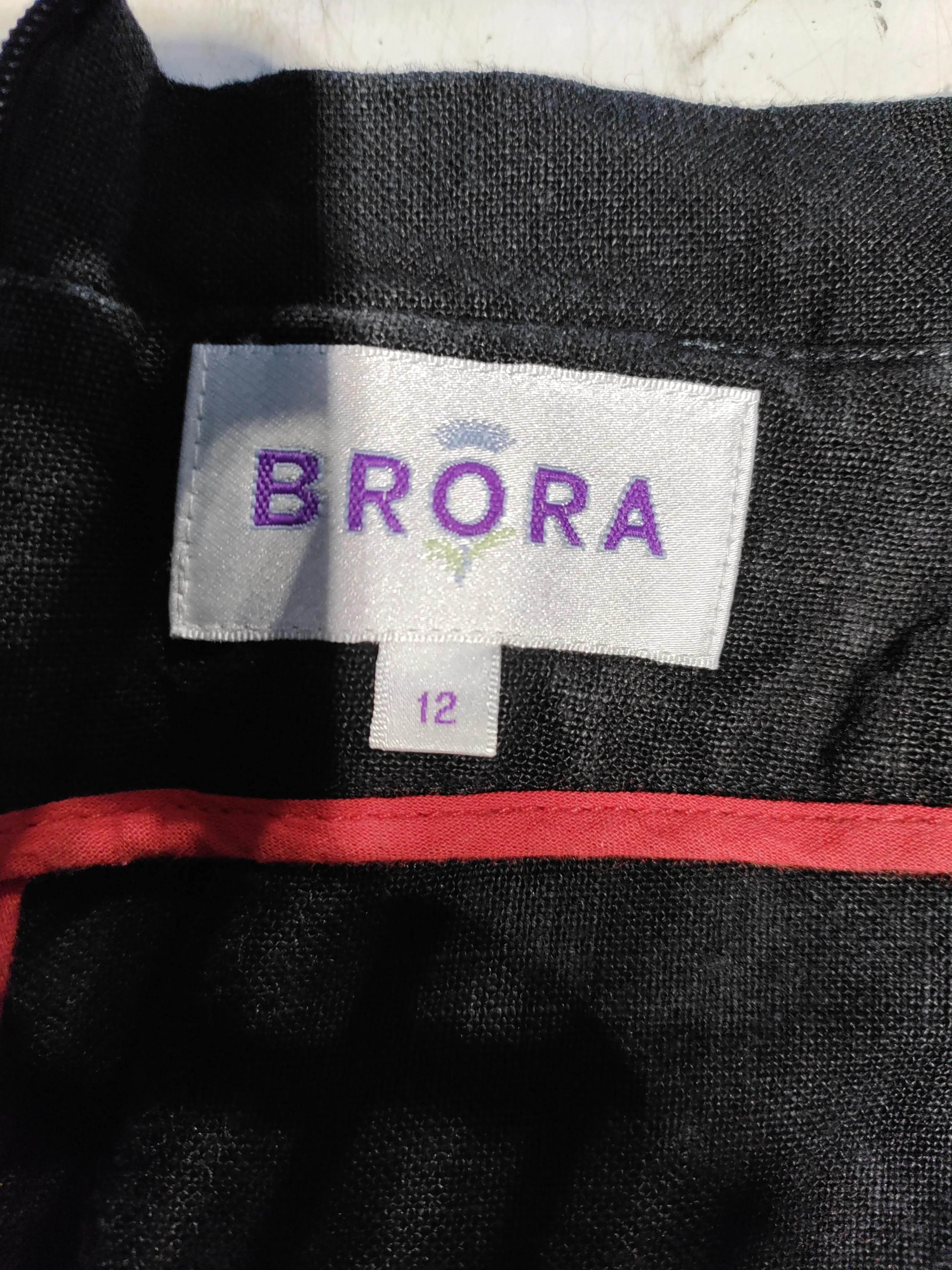 Brora Women's Trousers UK 12 Black 100% Linen Wide-Leg Capri - Image 5
