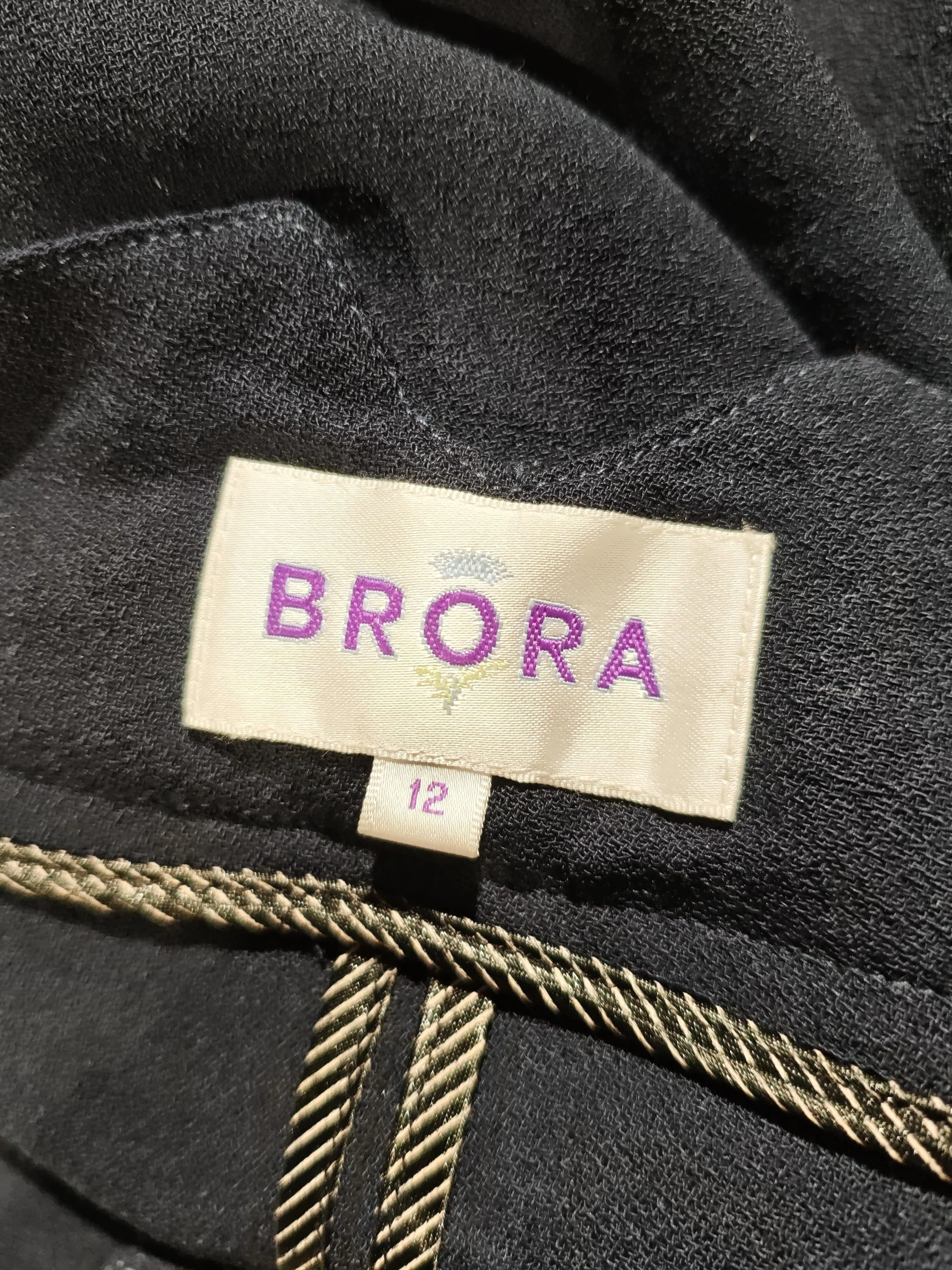 Brora Women's Trousers UK 12 Blue Wool with Viscose Tapered Cropped - Image 5