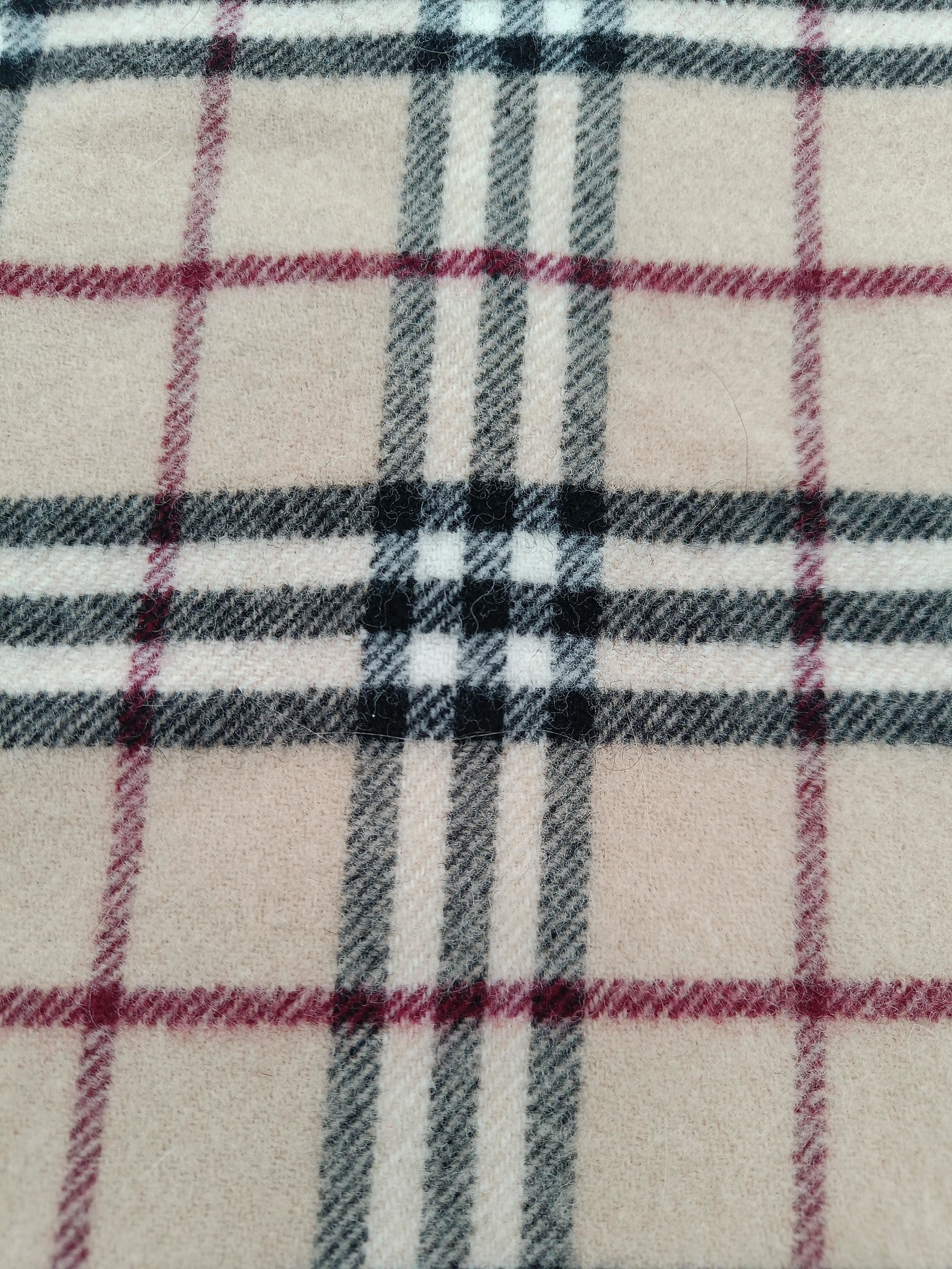 Burberry Men's Scarf Cream Checkered 100% Wool Scarf - Image 3