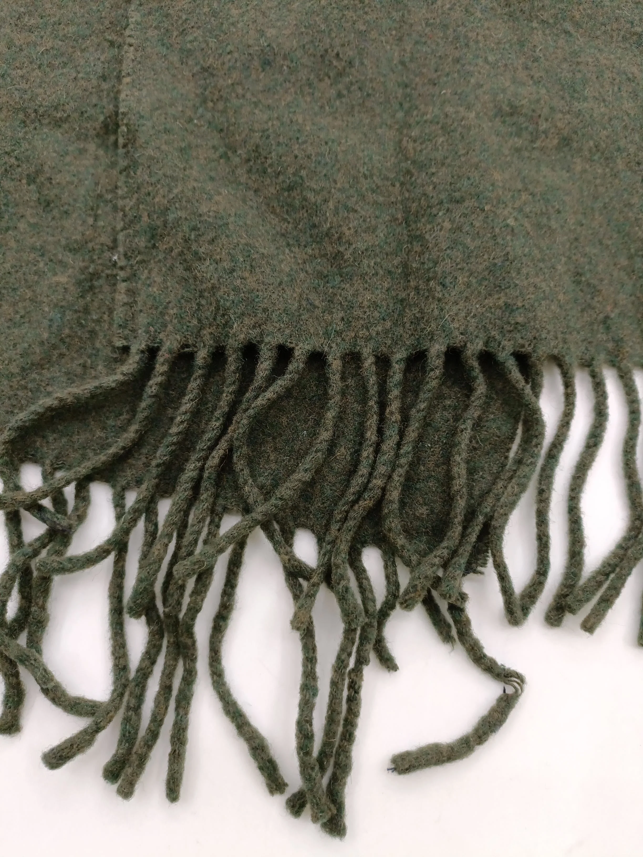 Burberry Men's Scarf Green 100% Wool Scarf - Image 4