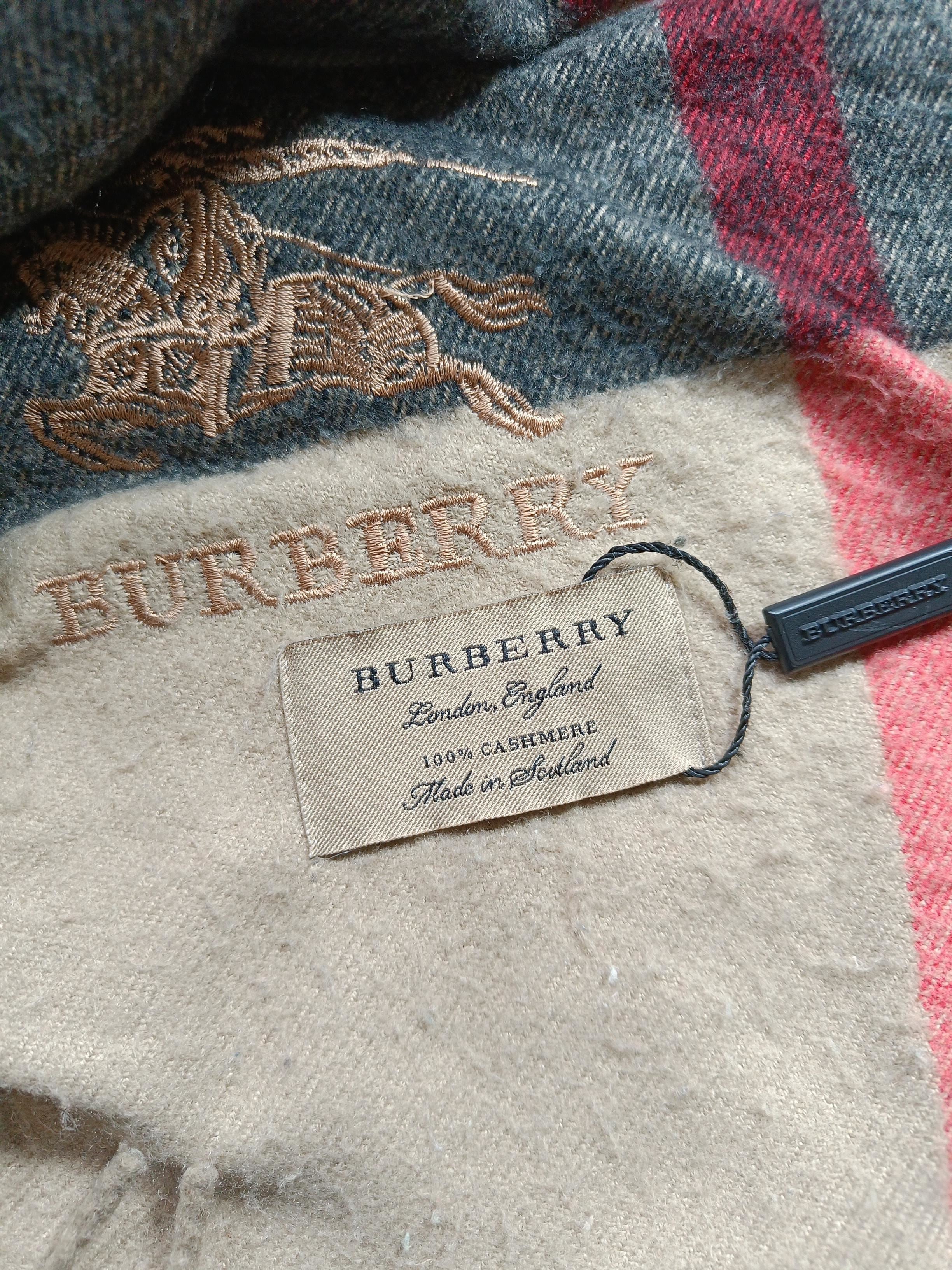 Burberry Men's Scarf Multi Checkered 100% Cashmere Scarf - Image 6