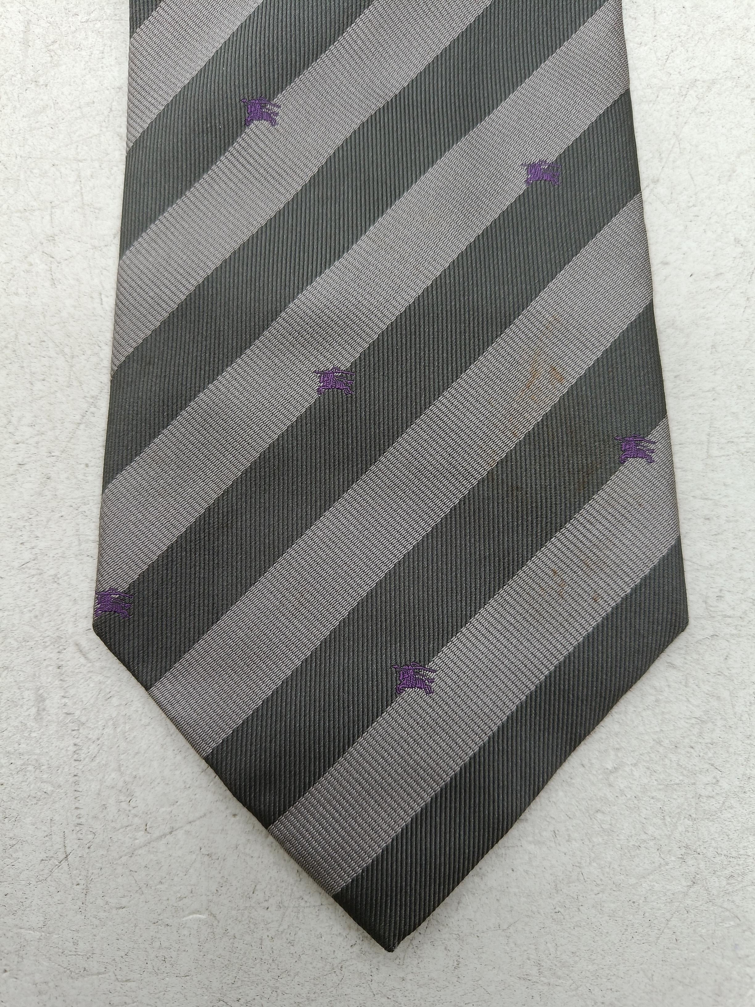 Burberry Men's Tie Grey 100% Silk - Image 3