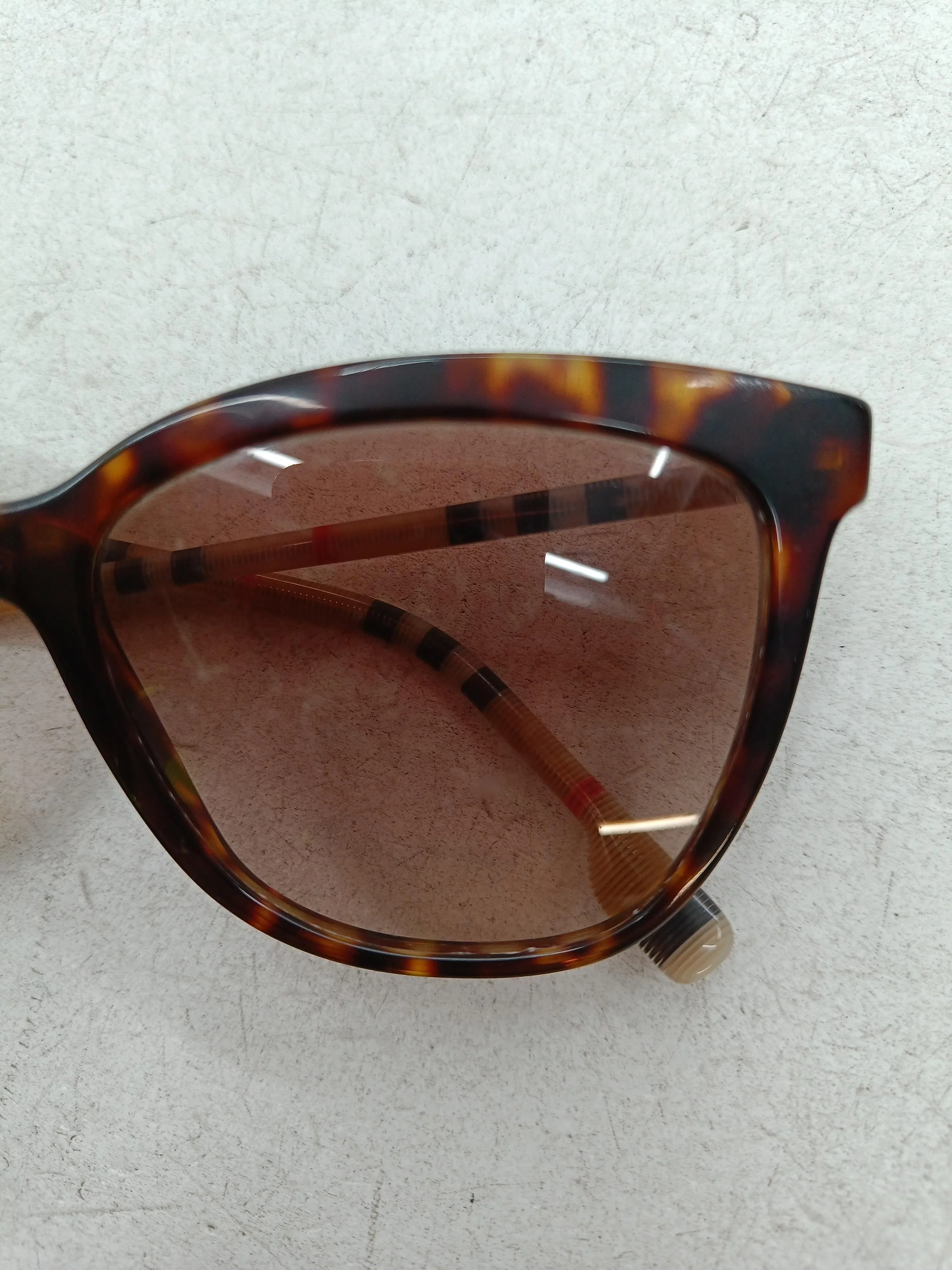 Burberry Women's Sunglasses Multi Oval - Image 3