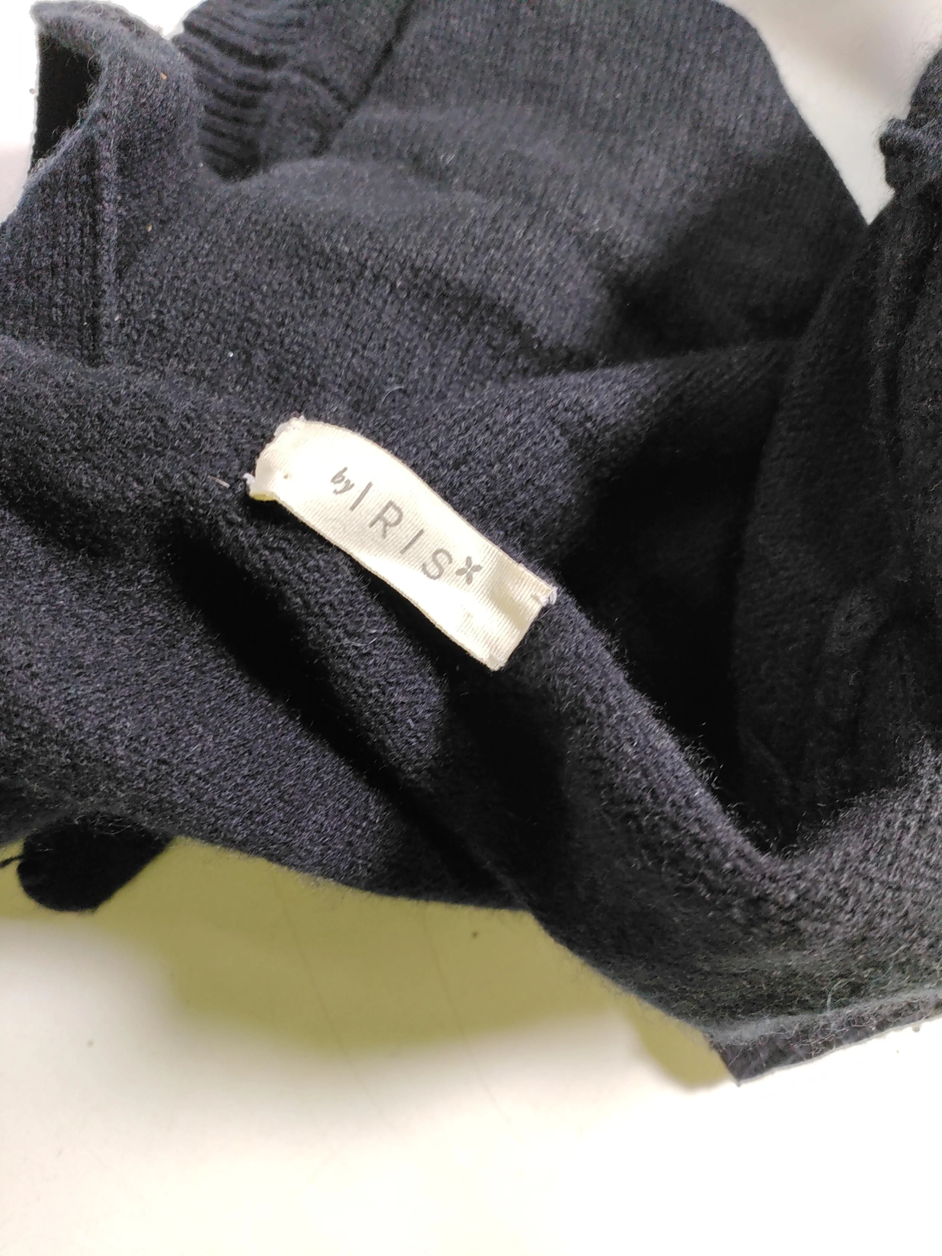 By Iris Women's Cardigan M Black Wool with Cashmere V-Neck Cardigan - Image 7
