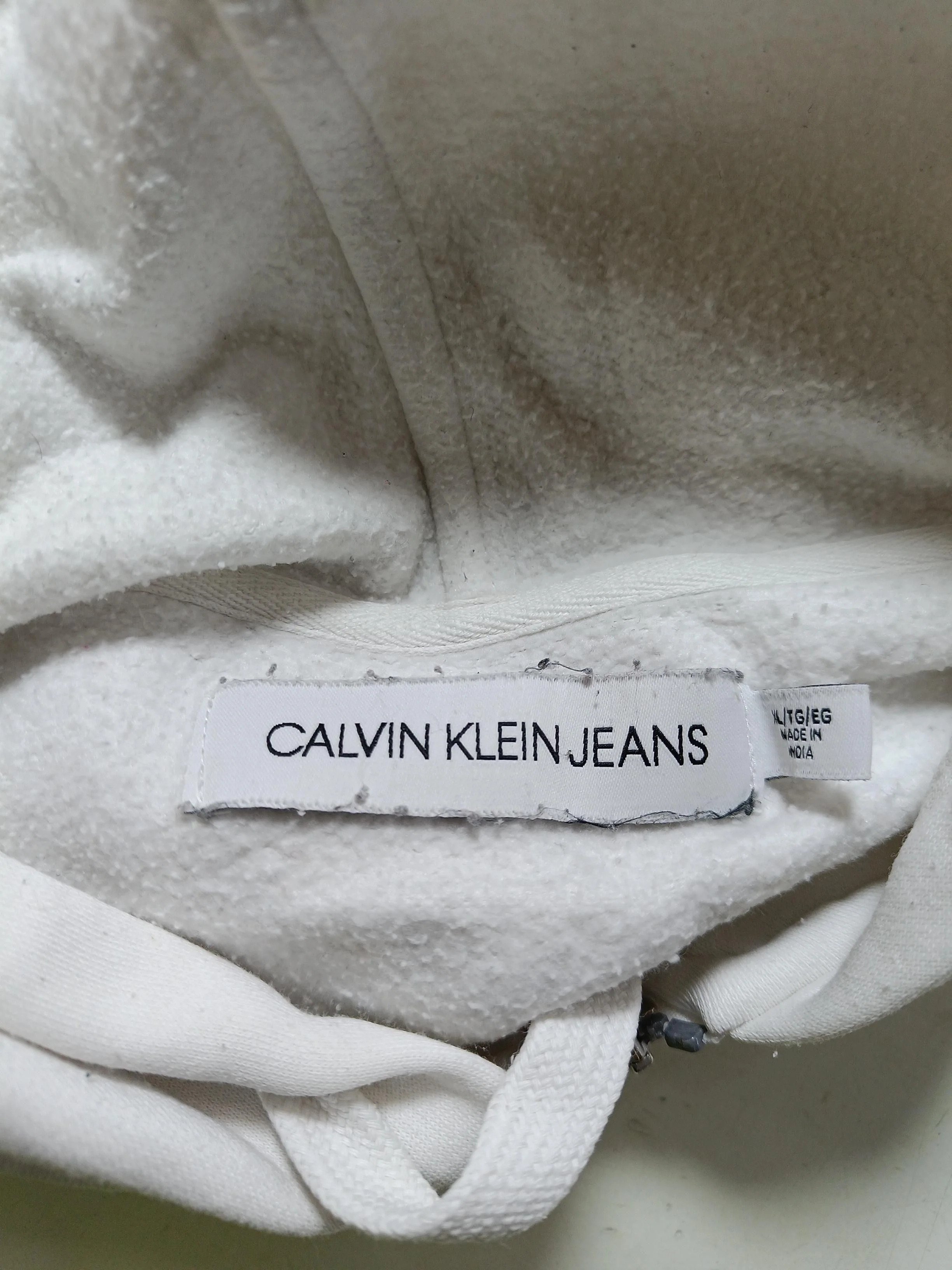 Calvin Klein Men's Hoodie L White Graphic Cotton with Polyester Pullover - Image 6