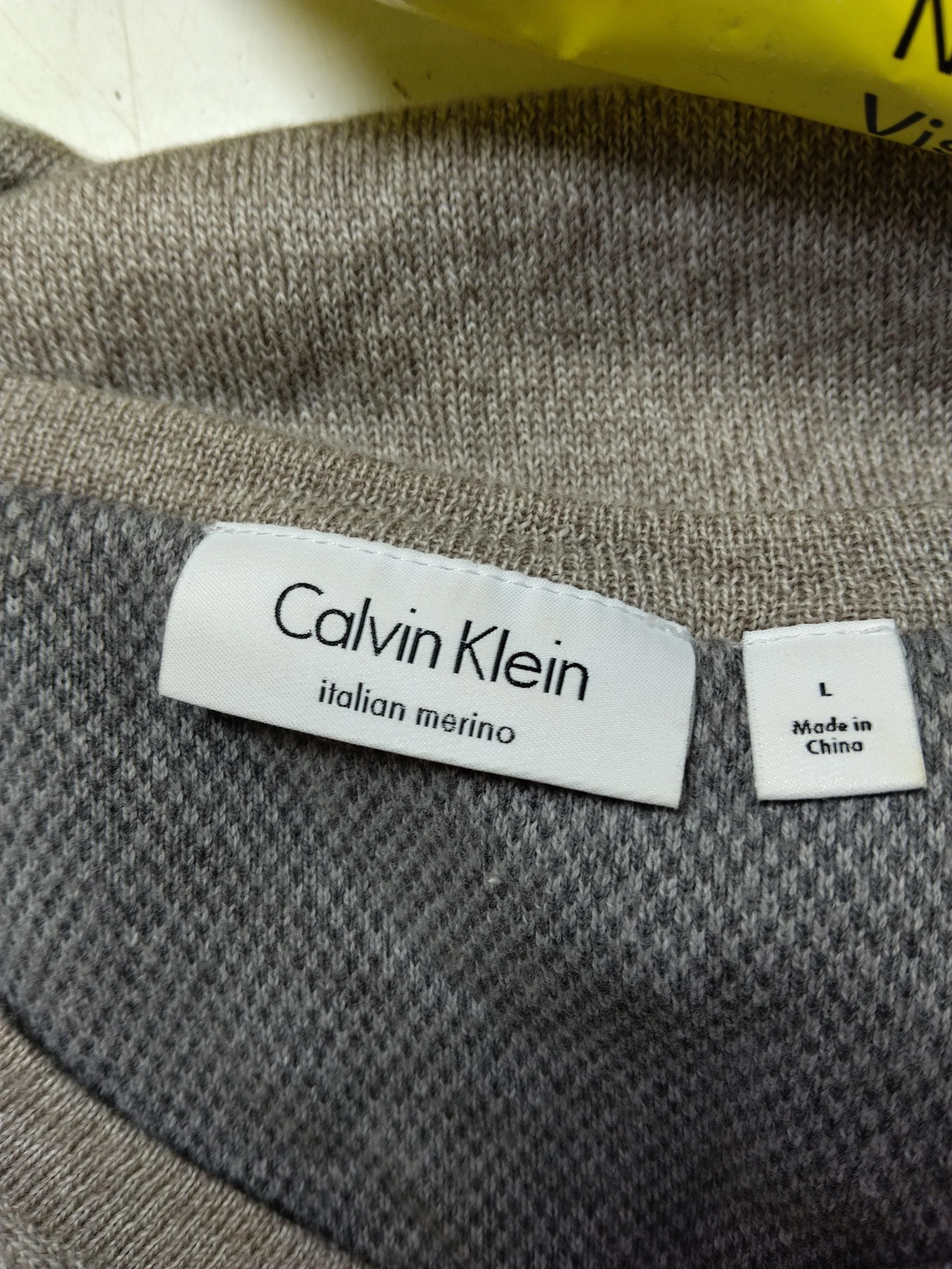 Calvin Klein Men's Jumper L Tan 100% Wool V-Neck Pullover - Image 9