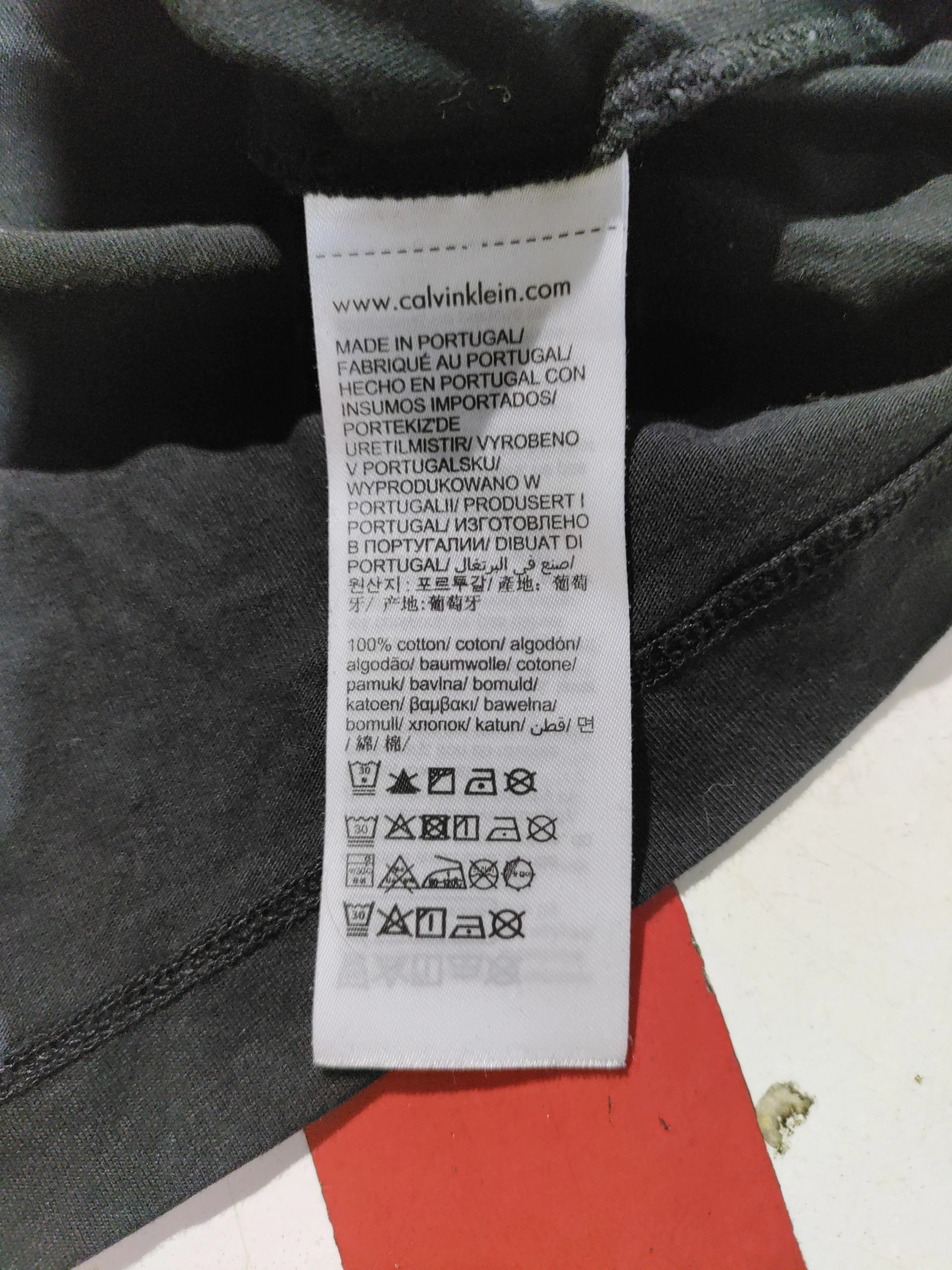 Calvin Klein Men's T-Shirt M Black Graphic 100% Cotton Basic - Image 6