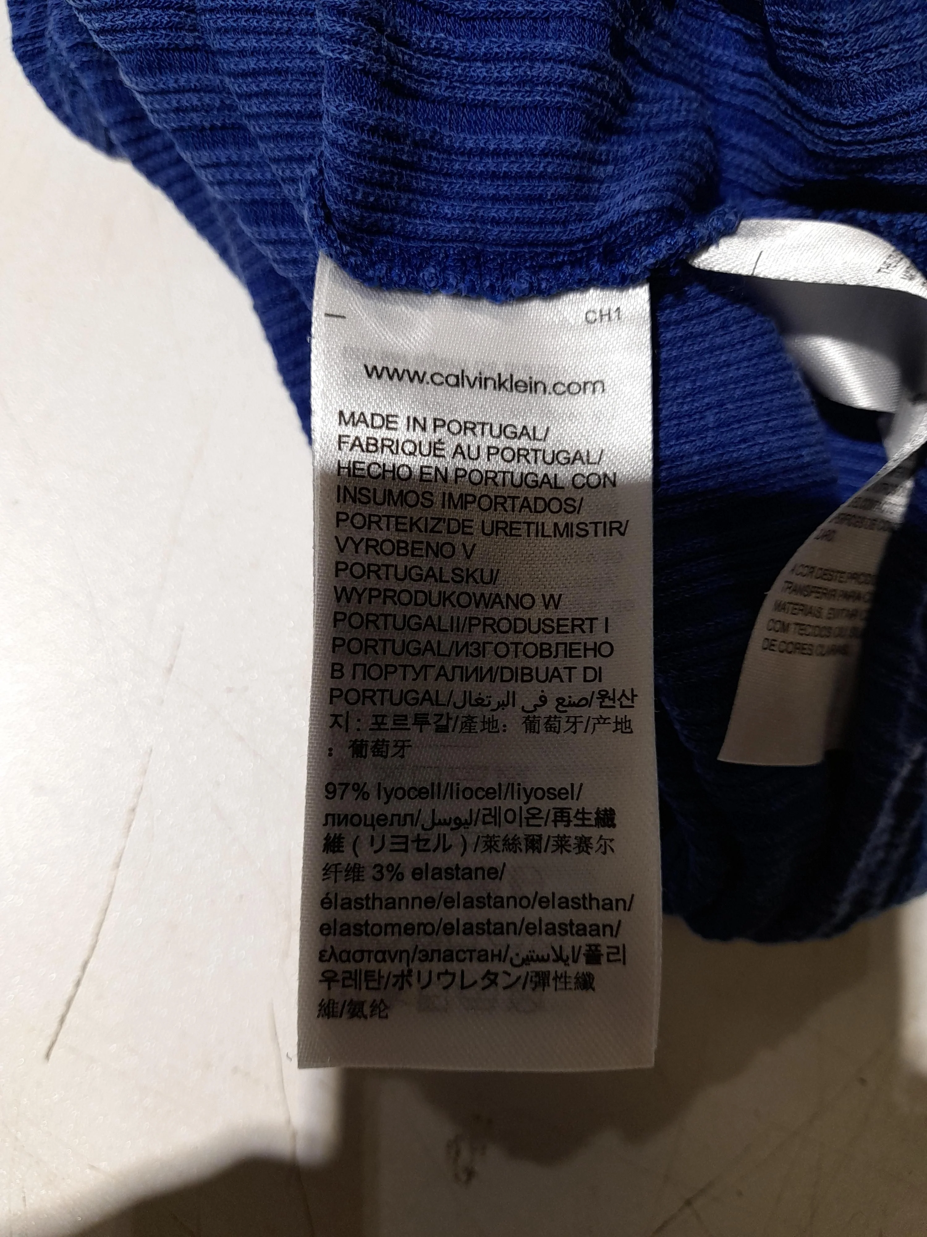 Calvin Klein Women's T-Shirt S Blue Lyocell Modal with Elastane Basic - Image 7