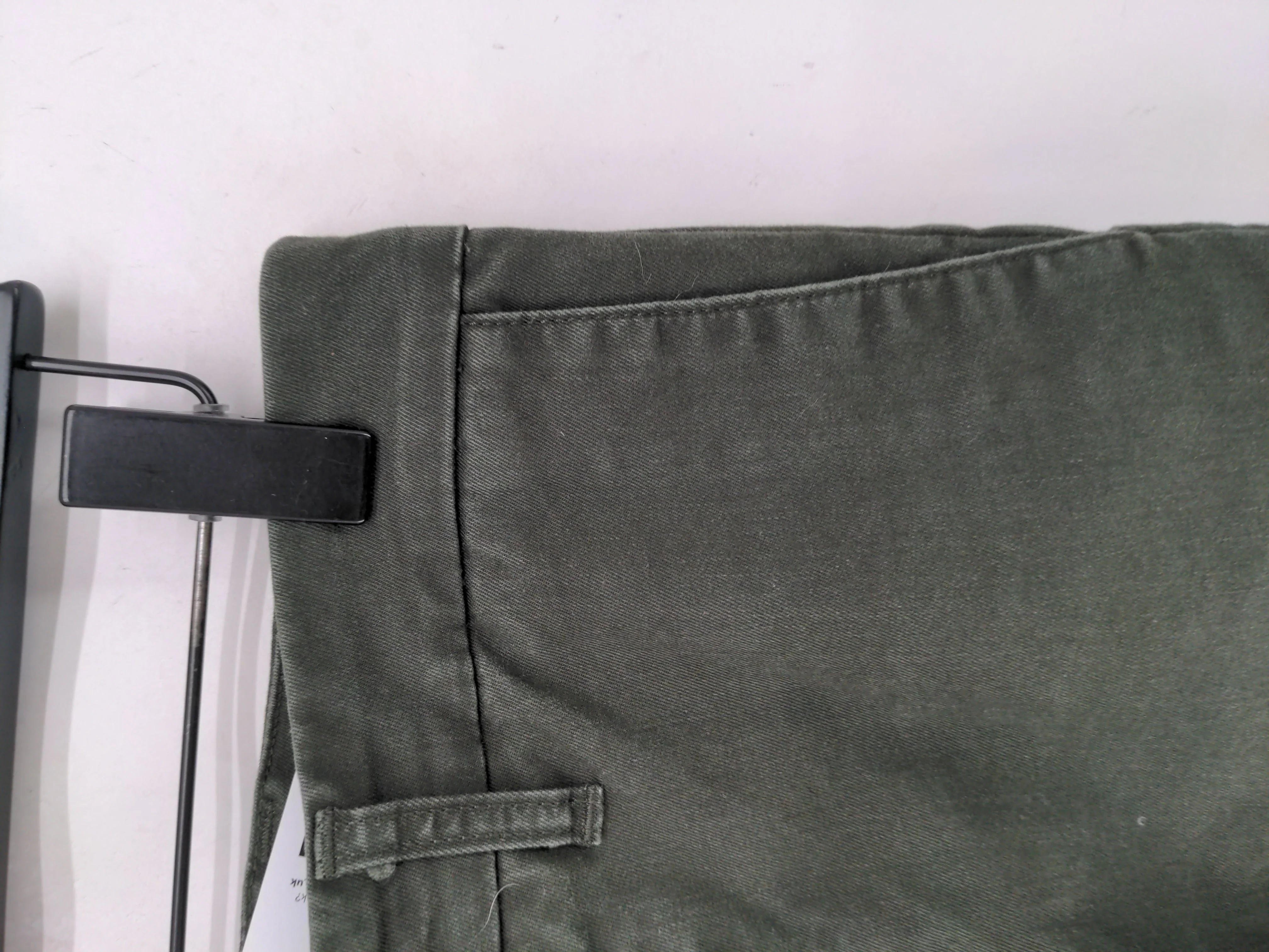 Carhartt Men's Trousers W 30 in Green Polyester with Cotton Tapered Chino - Image 5
