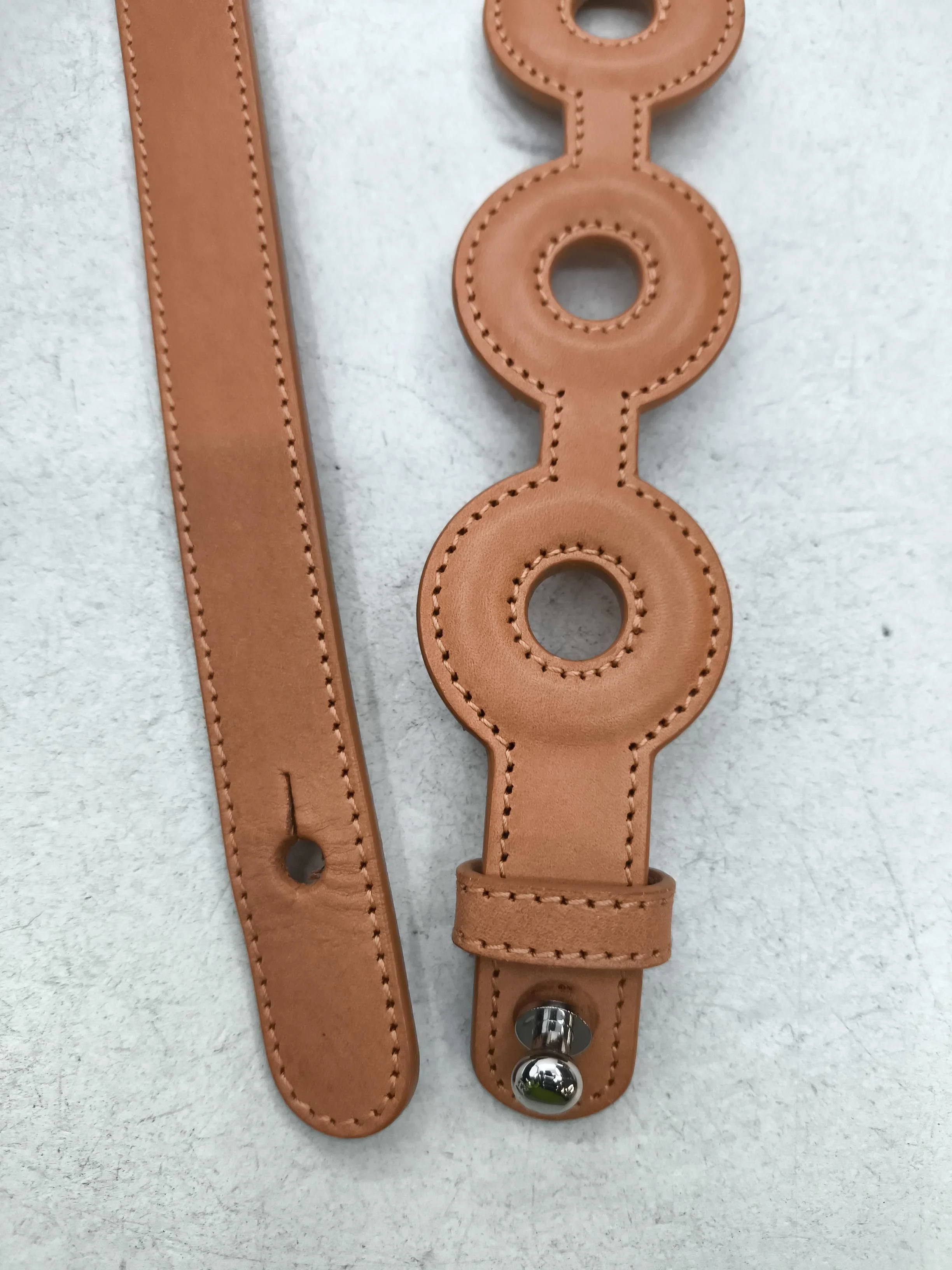 Carven Women's Belt S Tan 100% Leather Basic Belt - Image 3