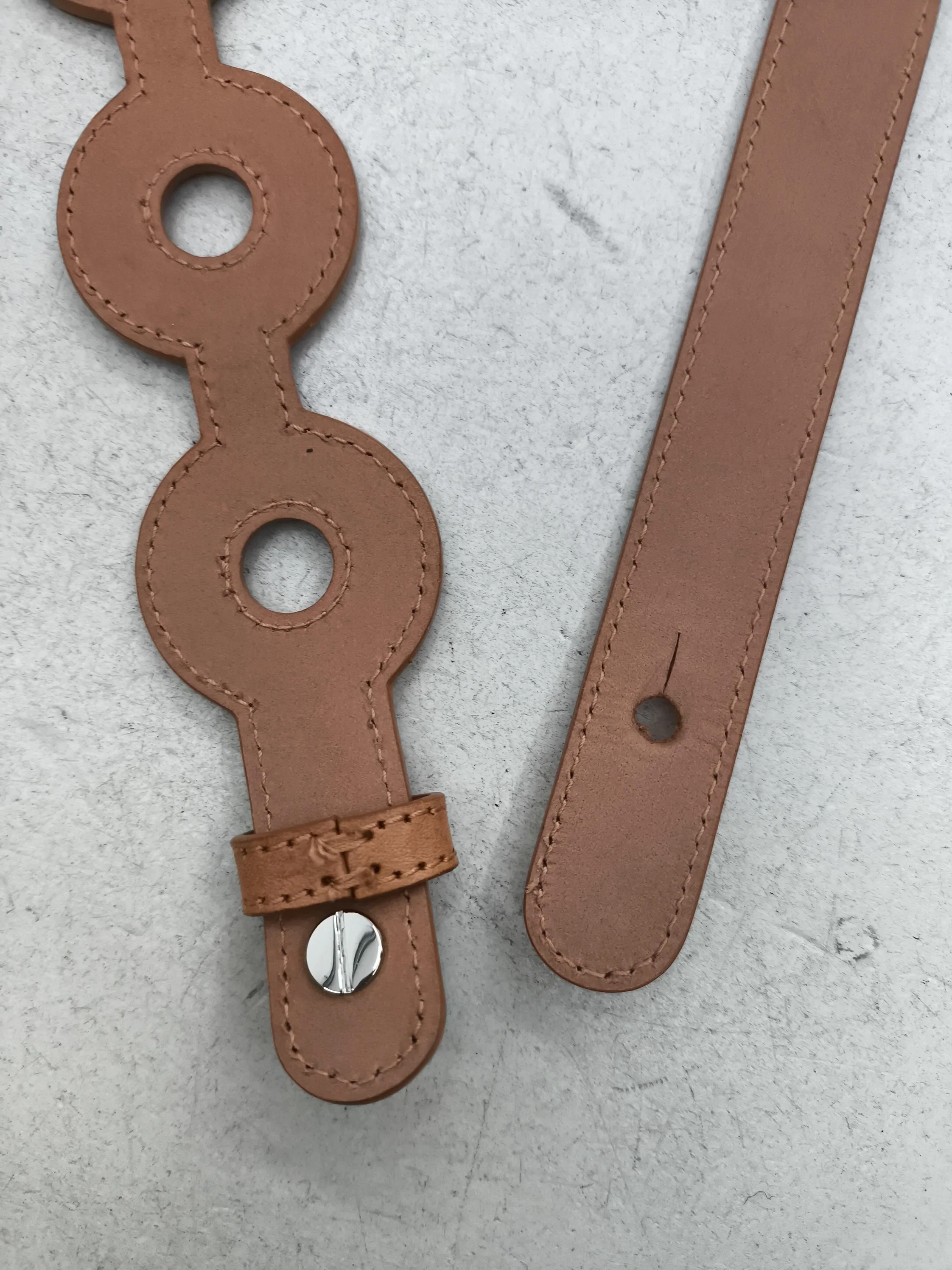 Carven Women's Belt S Tan 100% Leather Basic Belt - Image 4