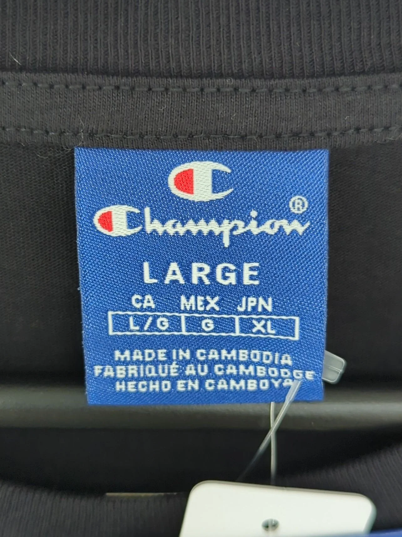 Champion Men's T-Shirt L Black Graphic 100% Cotton Crew Neck Basic New with tags - Image 5