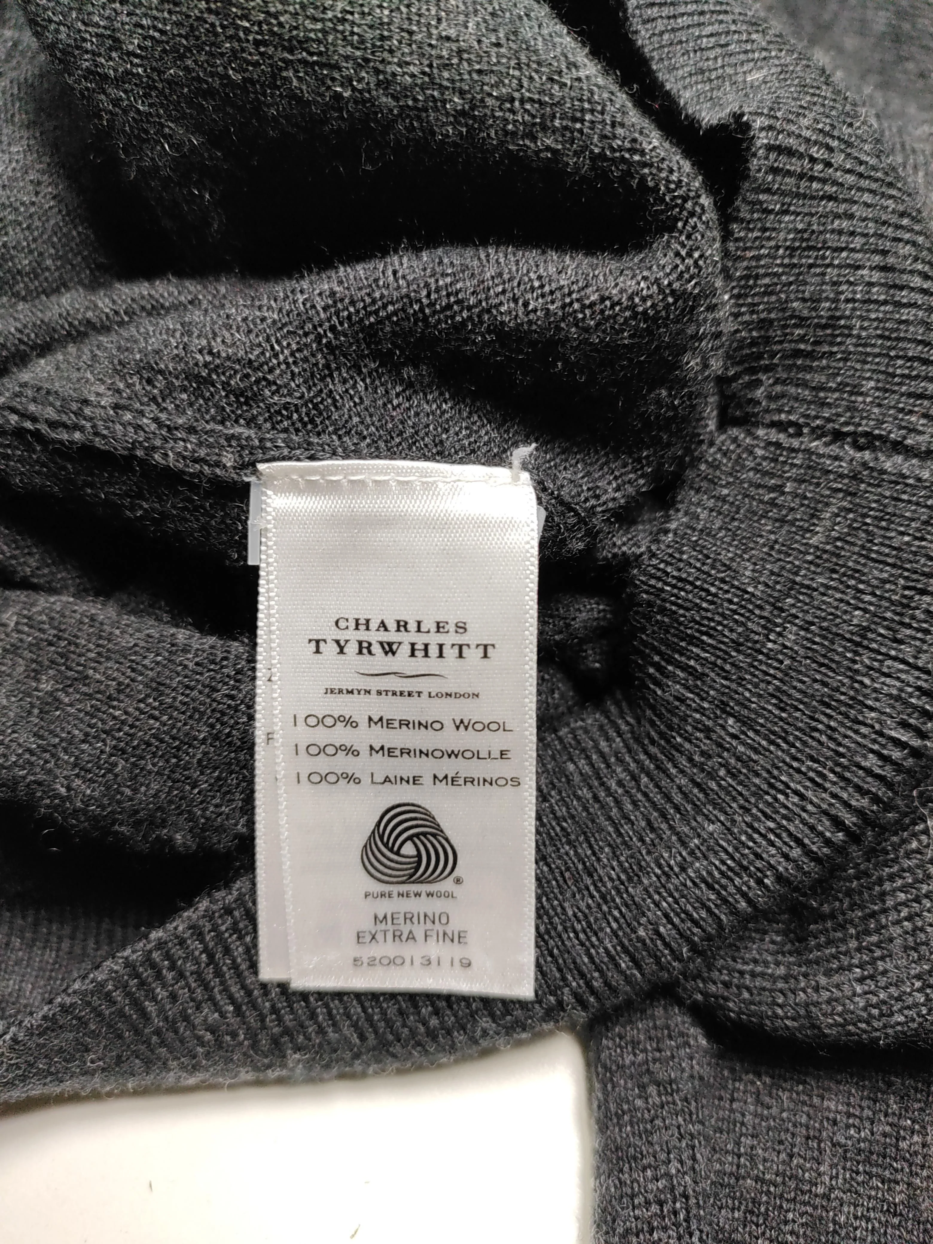 Charles Tyrwhitt Men's Cardigan M Black 100% Wool V-Neck Cardigan - Image 6