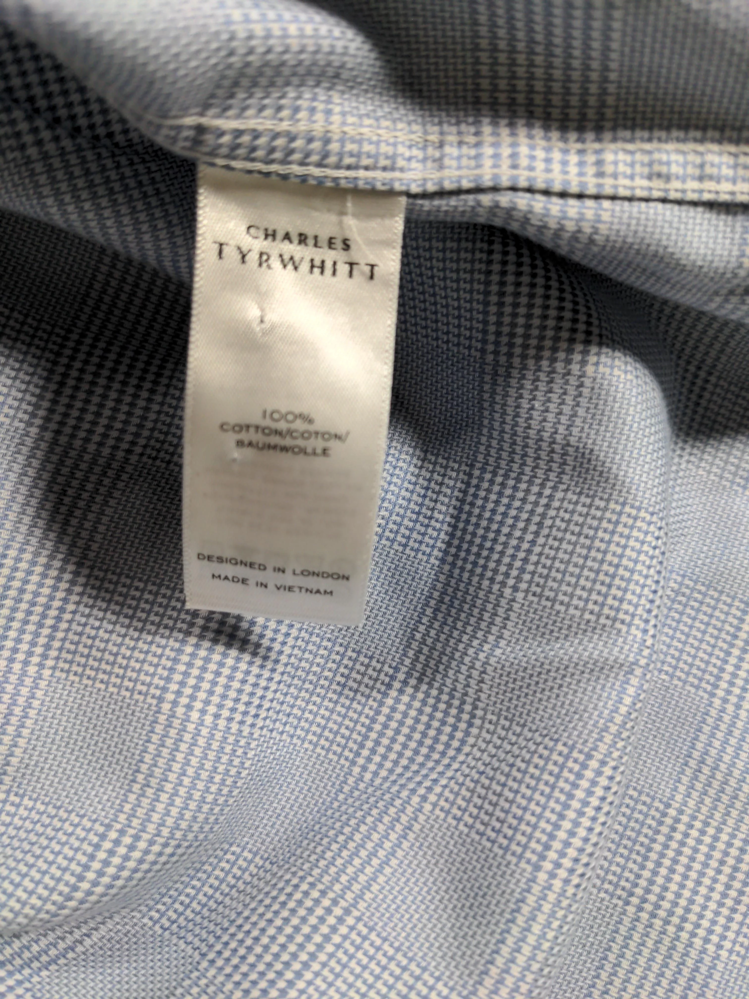 Charles Tyrwhitt Men's Shirt L Blue Checkered 100% Cotton Basic - Image 6