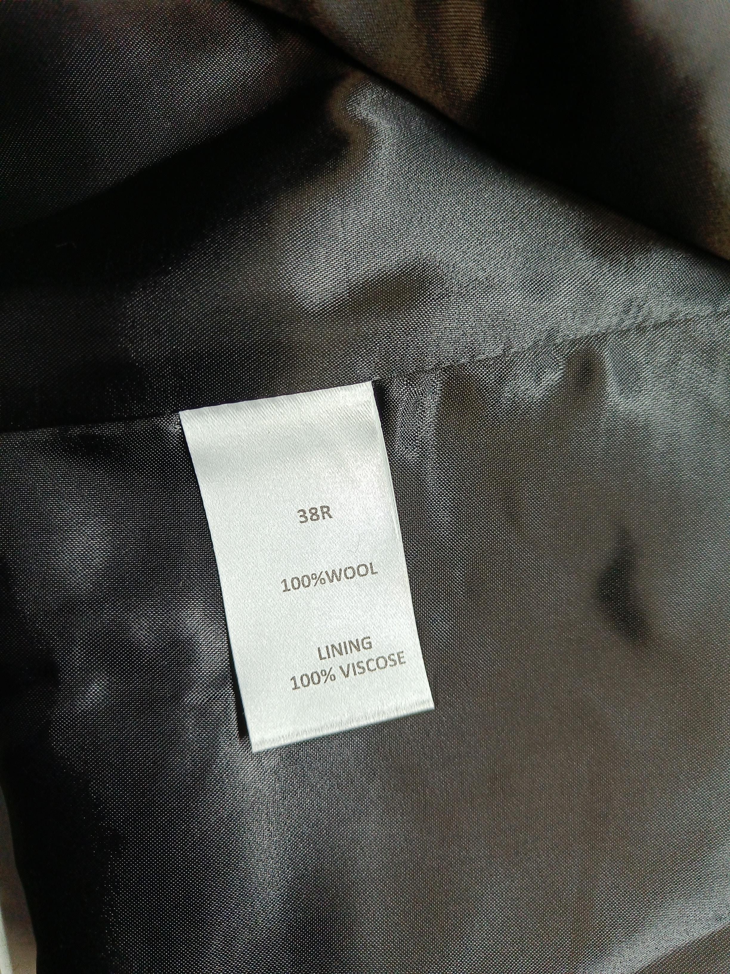 Charles Tyrwhitt Men's Two Piece Suit Chest: 38 in Grey Wool - Image 7