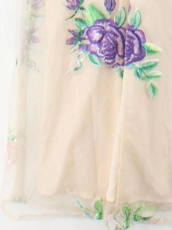 Chi Chi London Maxi Dress UK6 in Cream - Image 4