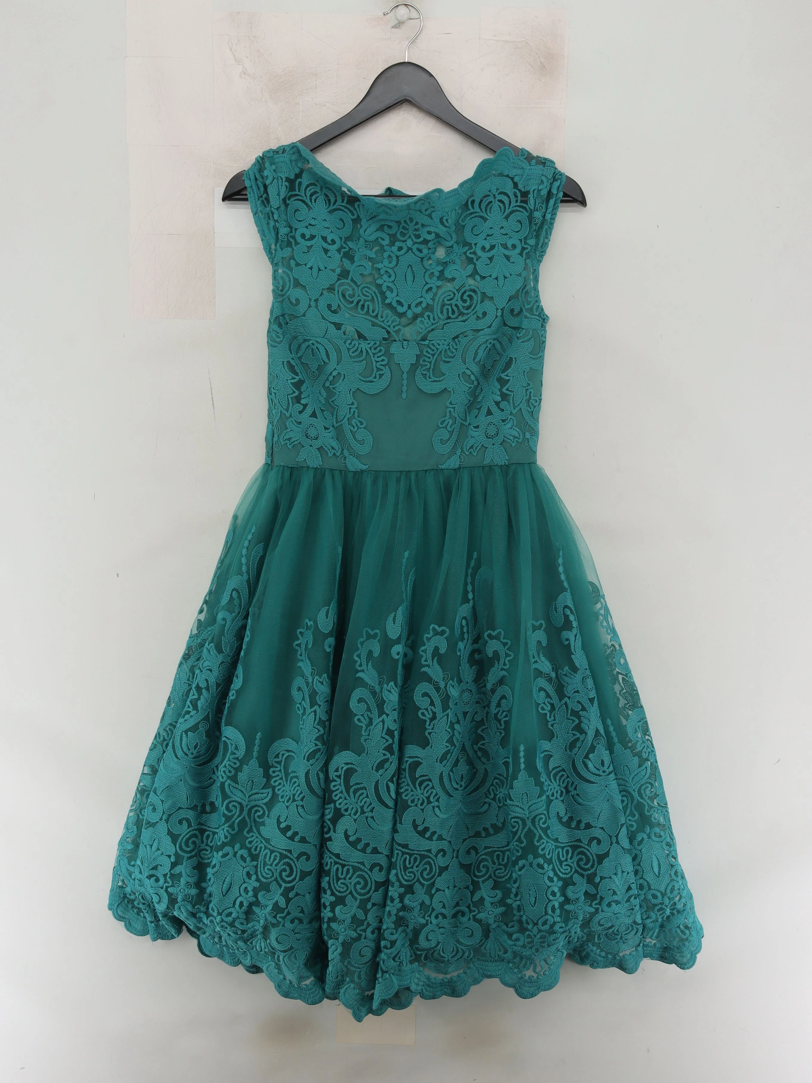 Chi Chi London Skater Mini Dress UK8 in Green - Image 2