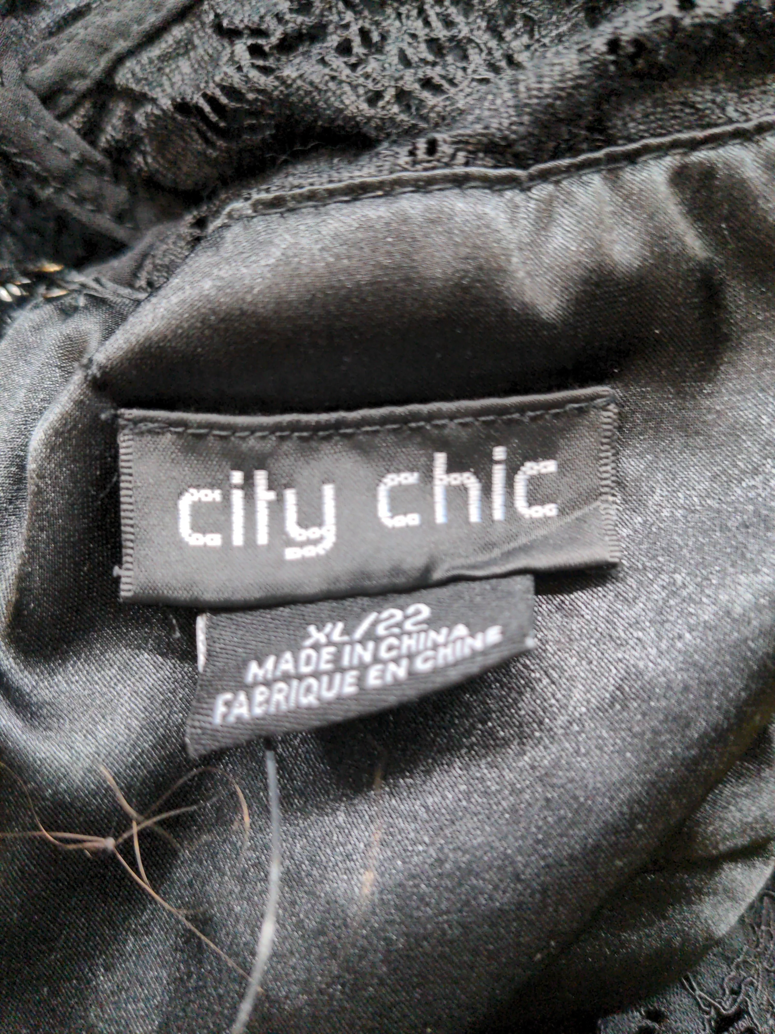 City Chic A-Line Midi Dress UK22 in Black - Image 5