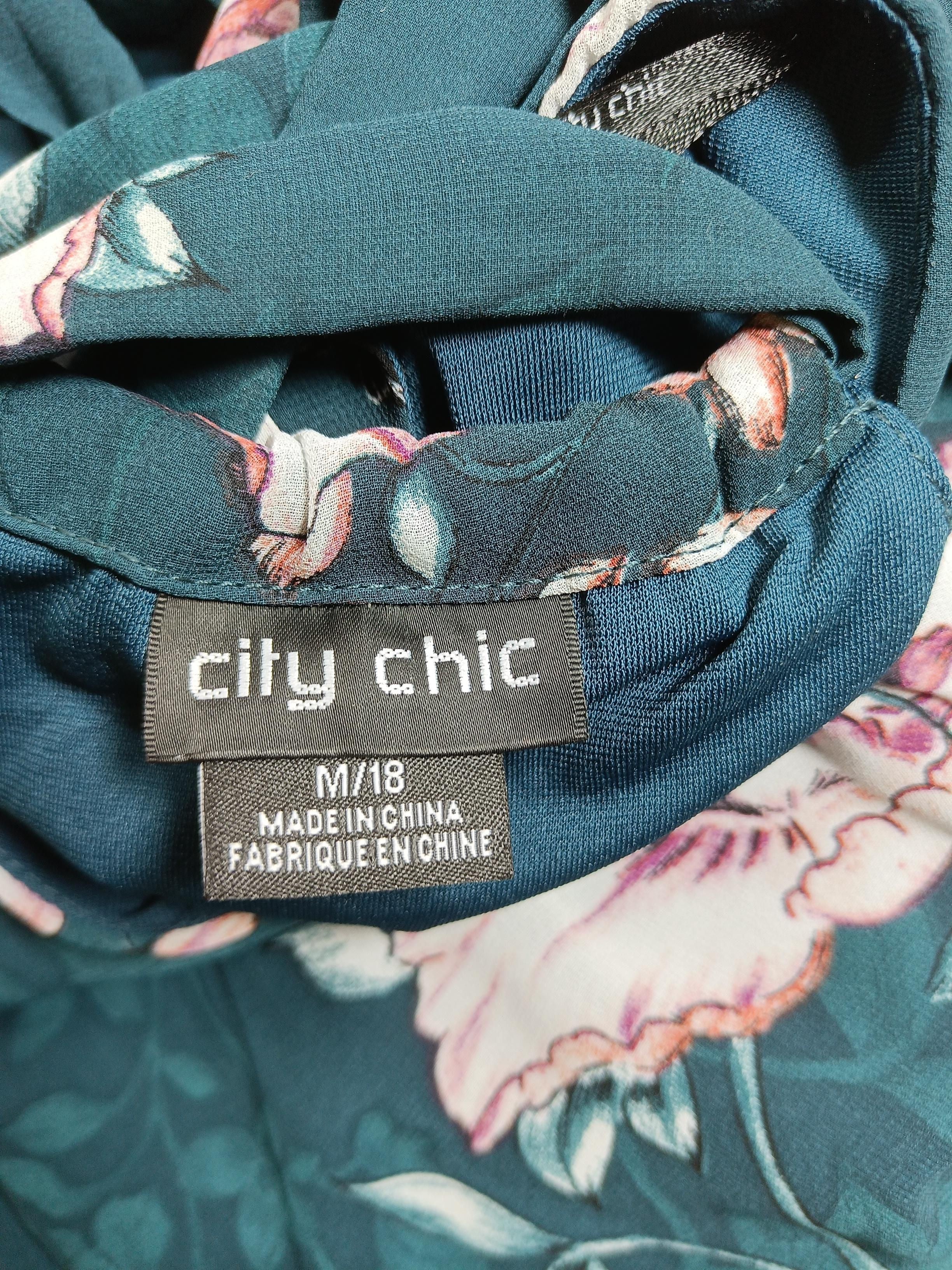 City Chic Maxi Dress UK18 in Green - Image 5