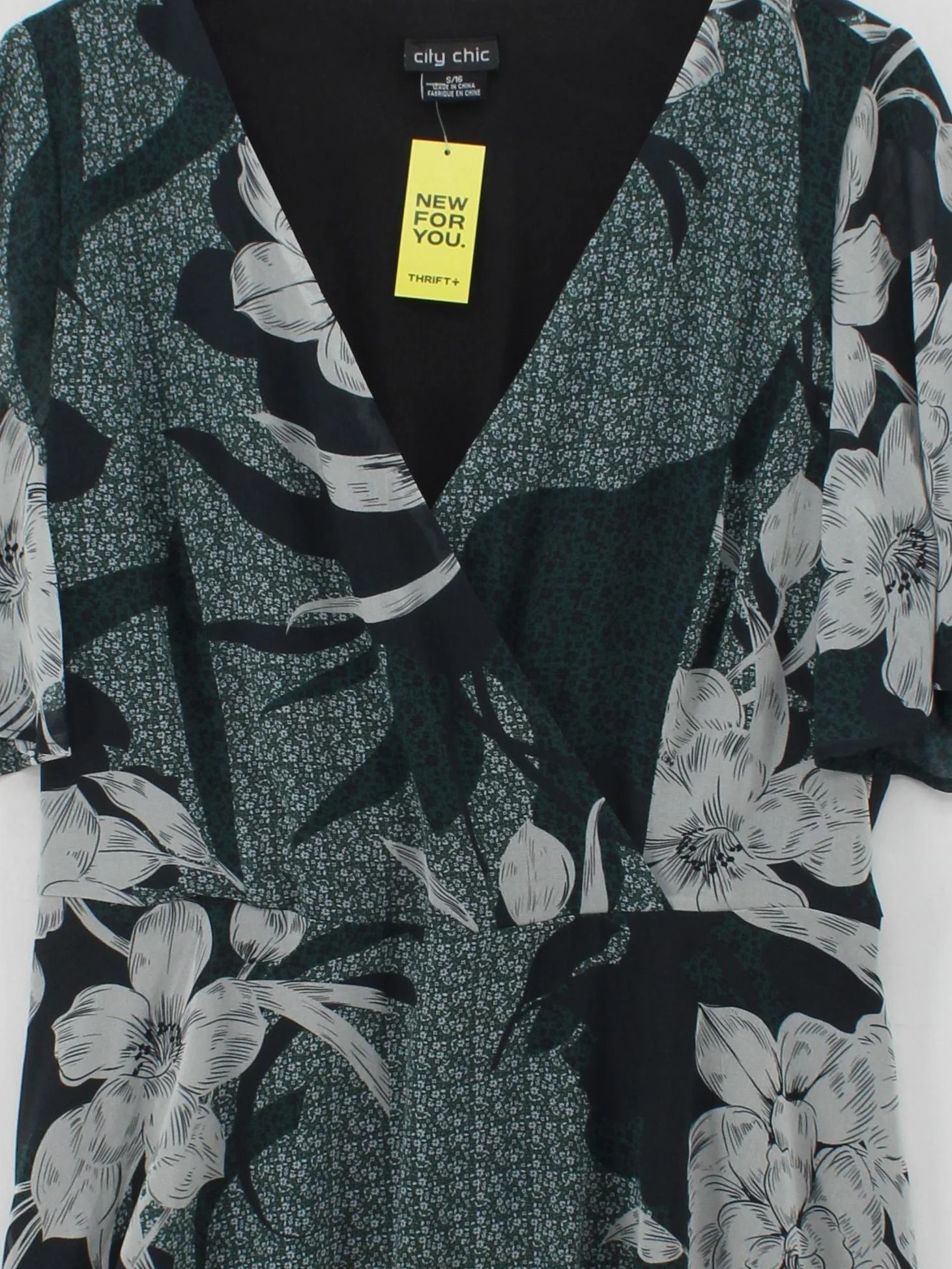 City Chic Women's Blouse S Multi Floral 100% Polyester Short Sleeve V-Neck Basic - Image 3