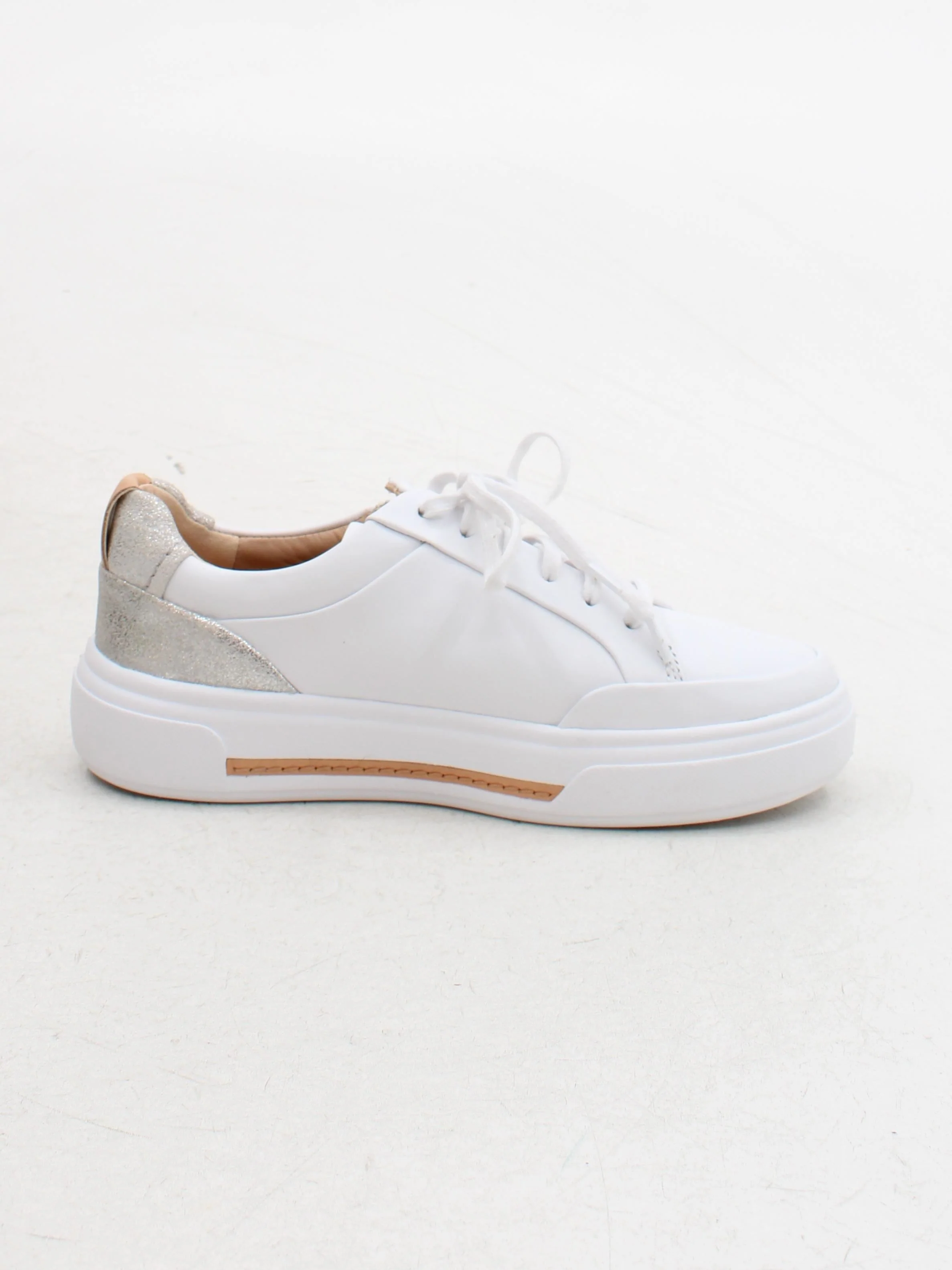 Clarks HOLLYHOCK ZIP Women's Trainers UK5 US7.5 in White - Image 5