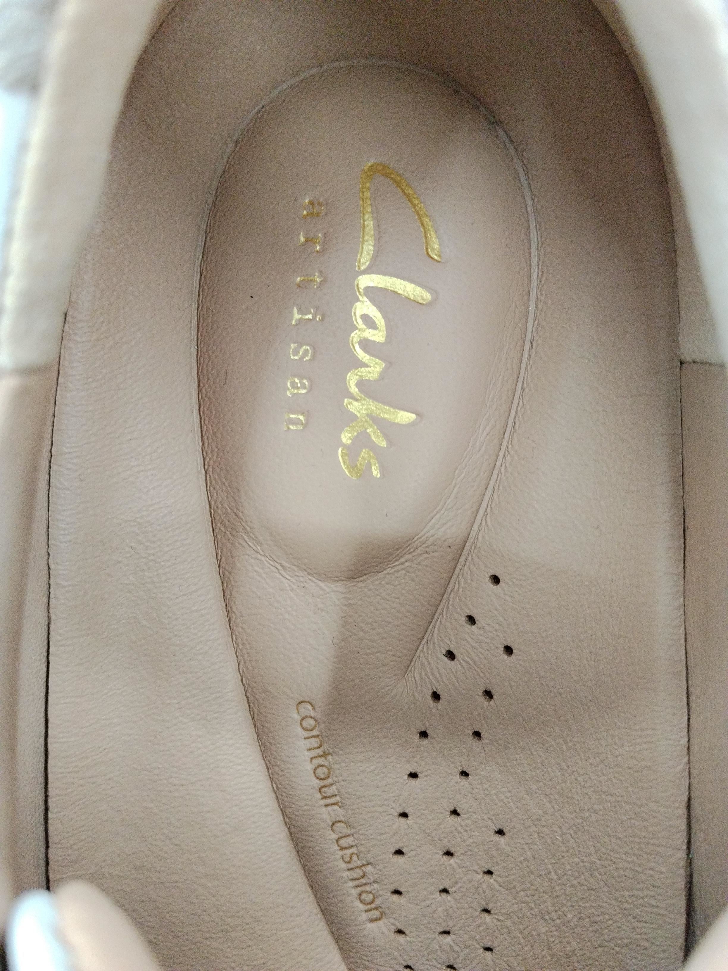 Clarks HOLLYHOCK ZIP Women's Trainers UK5 US7.5 in White - Image 6