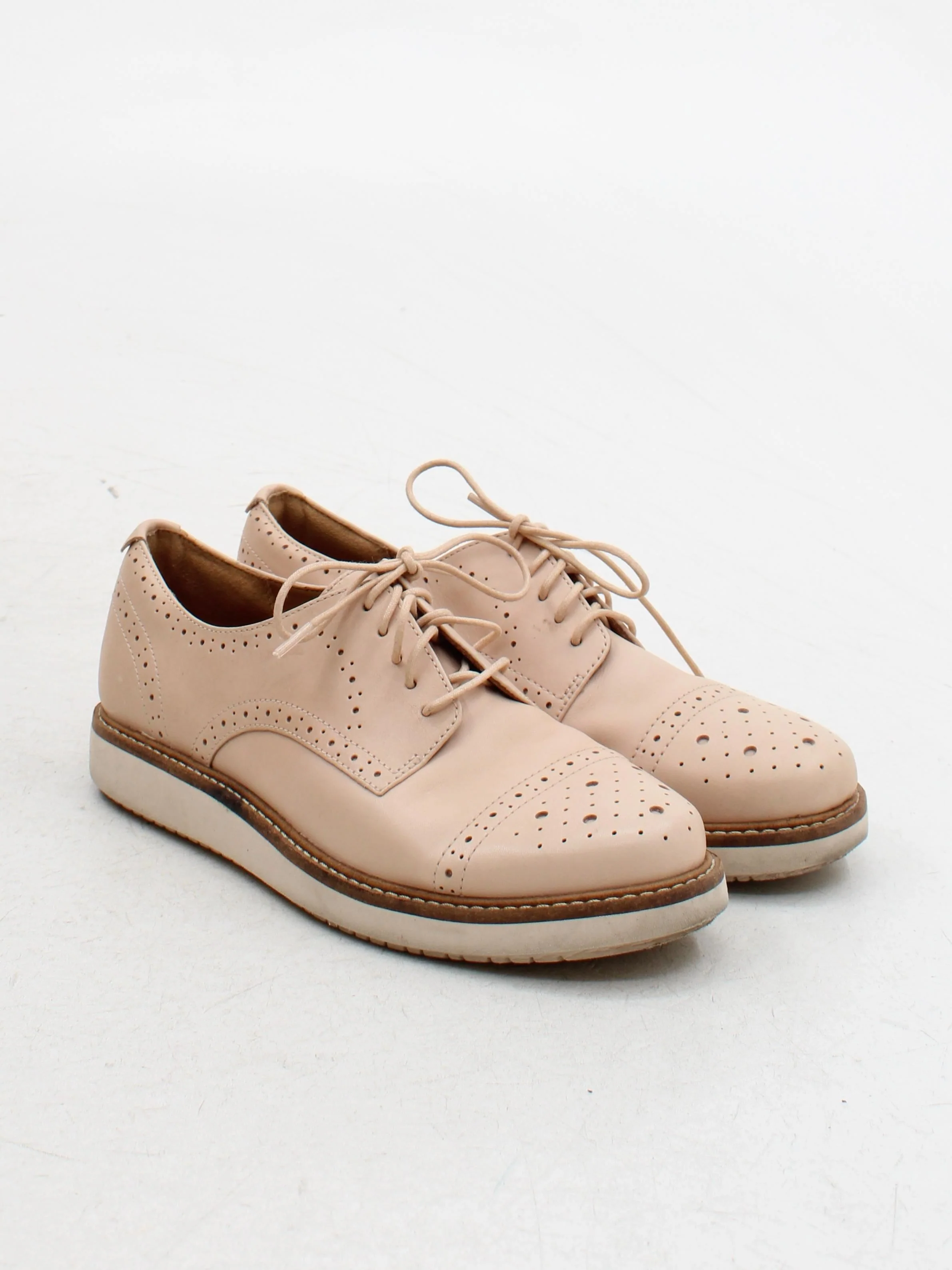 Clarks Men's Formal Shoes UK 4.5 Tan 100% Leather Brogue - Image 4
