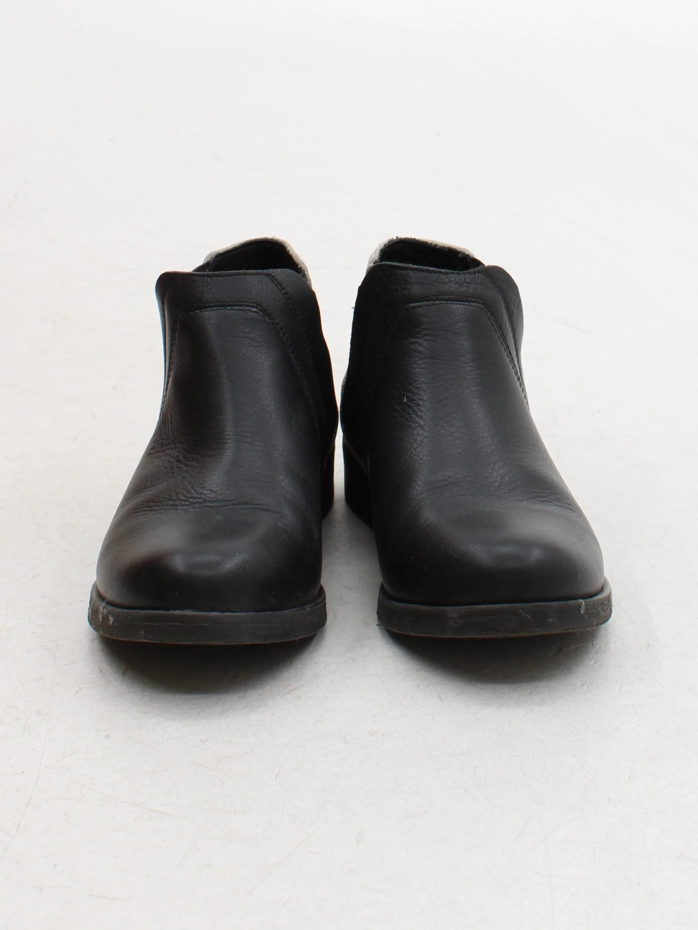 Clarks Women's Boots UK 5 Black Leather with Faux Leather Chelsea - Image 2