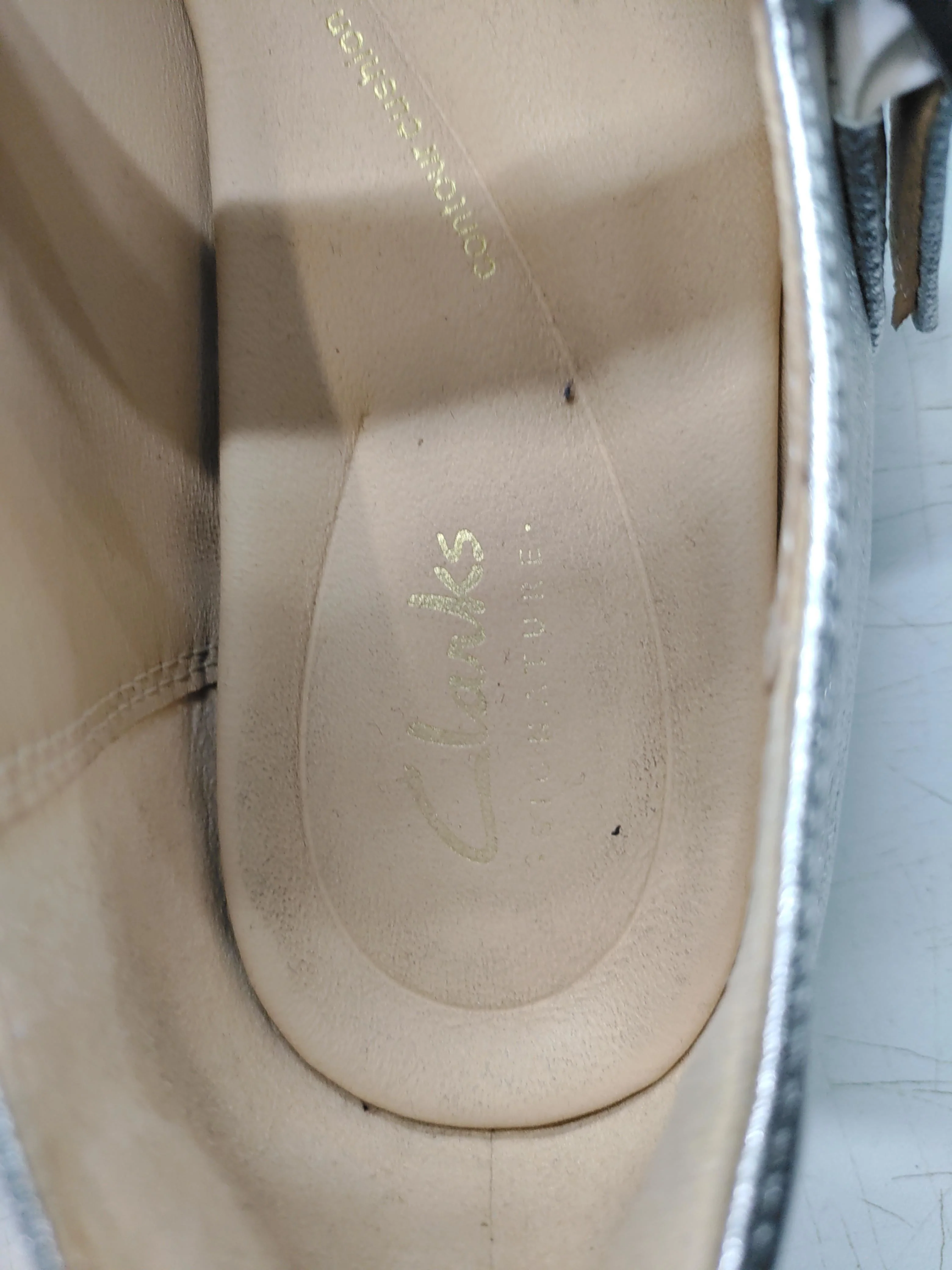Clarks Women's Flat Shoes UK 4.5 Silver 100% Leather Mary Jane - Image 8