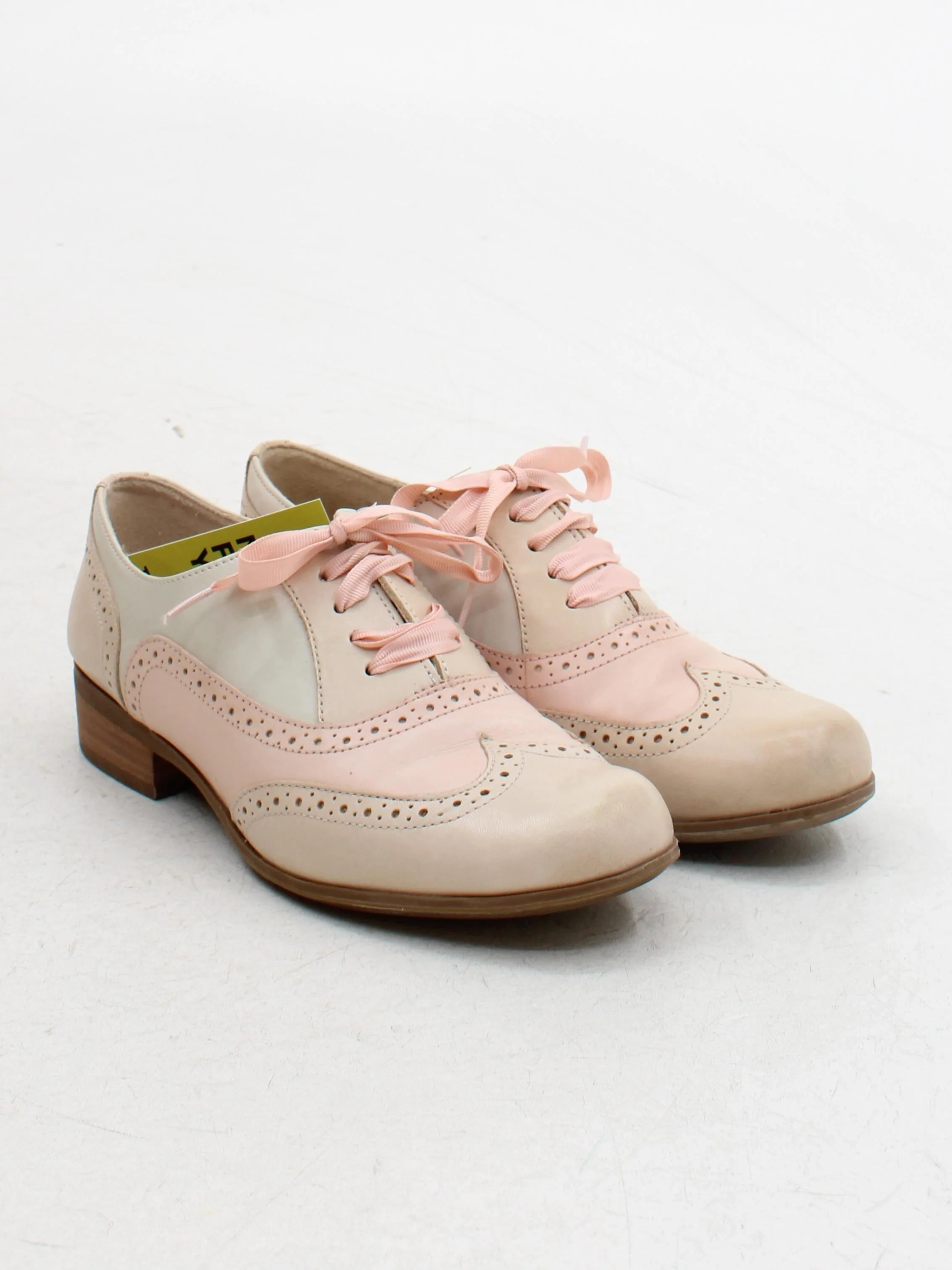 Clarks Women's Flat Shoes UK 5 Cream 100% Leather Loafer - Image 4