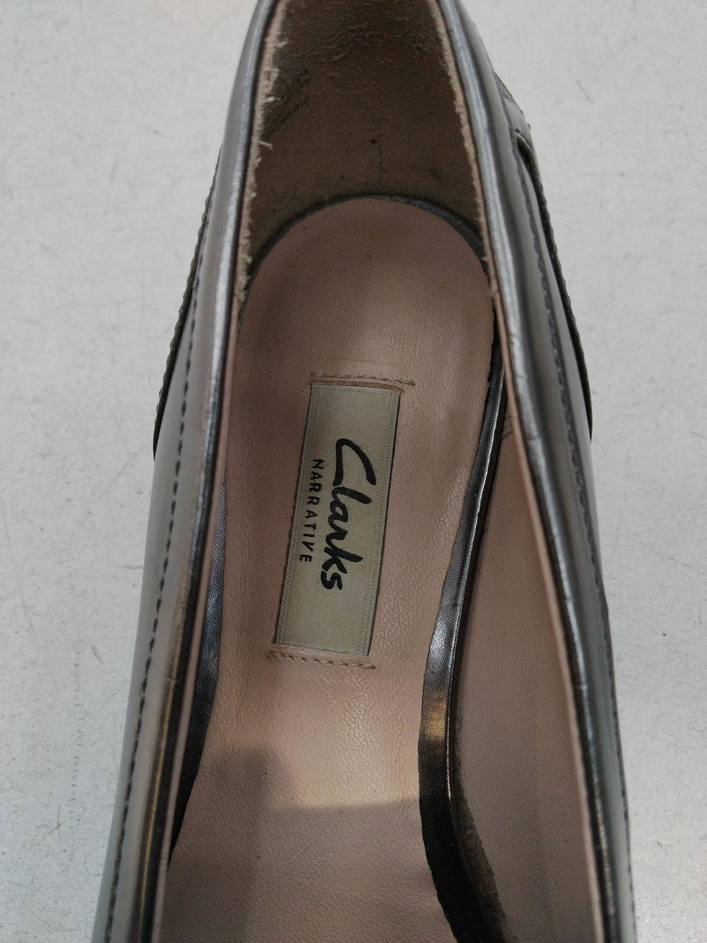 Clarks Women's Flat Shoes UK 6 Silver 100% Leather Loafer - Image 6