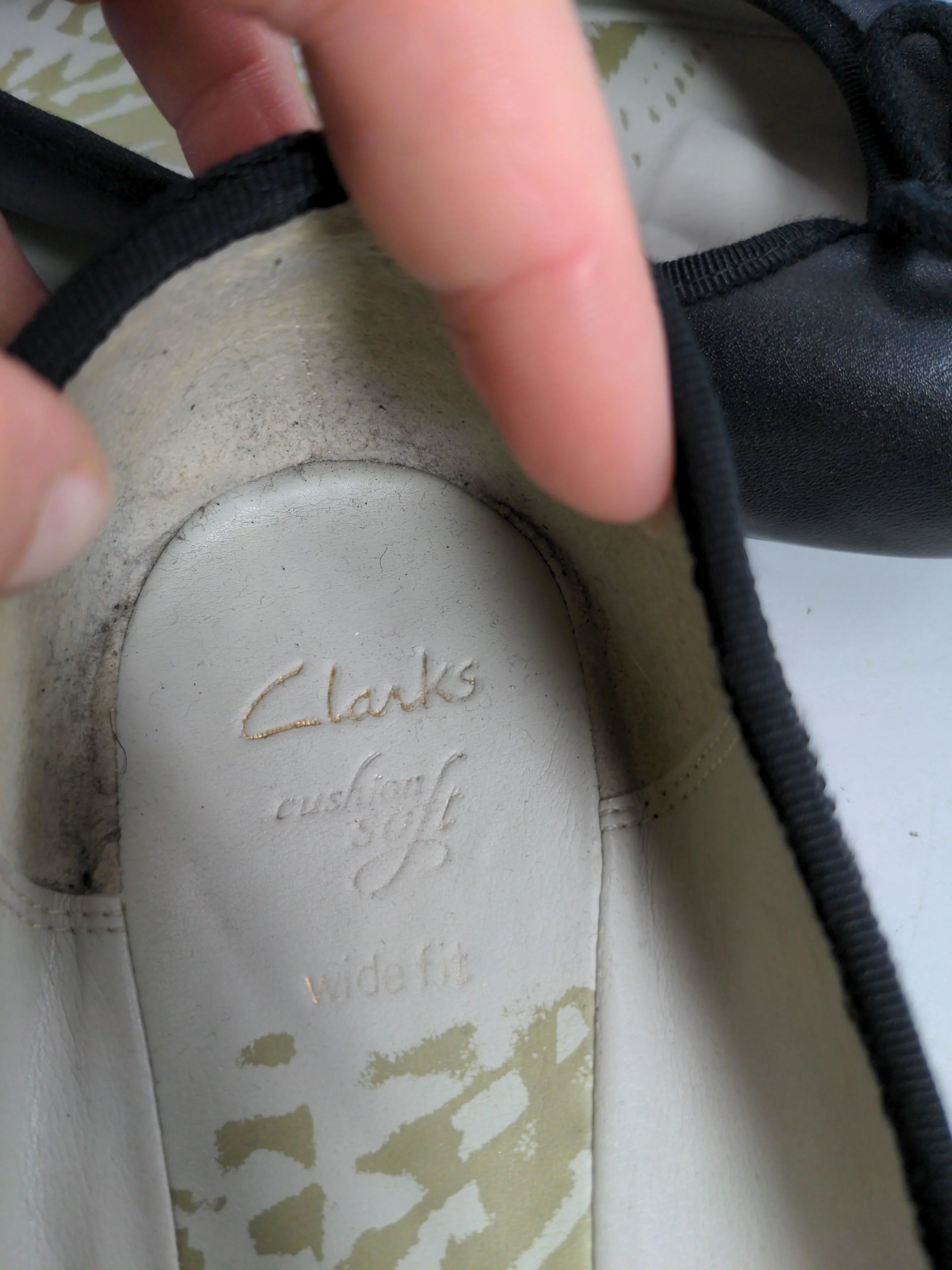 Clarks Women's Flat Shoes UK 9 Black 100% Leather Ballet - Image 8