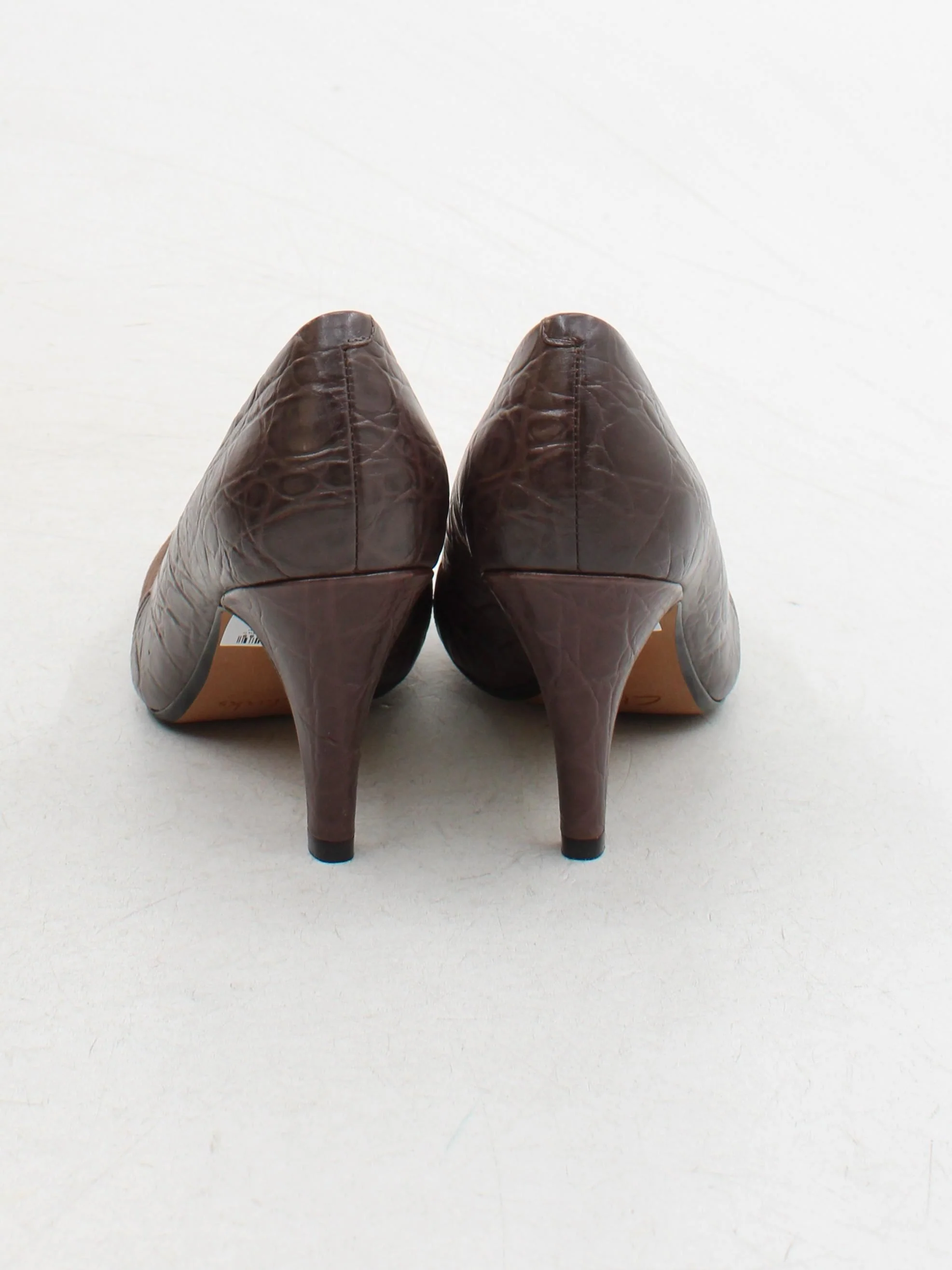 Clarks Women's Heels UK 5.5 Brown Suede with Leather Court - Image 3