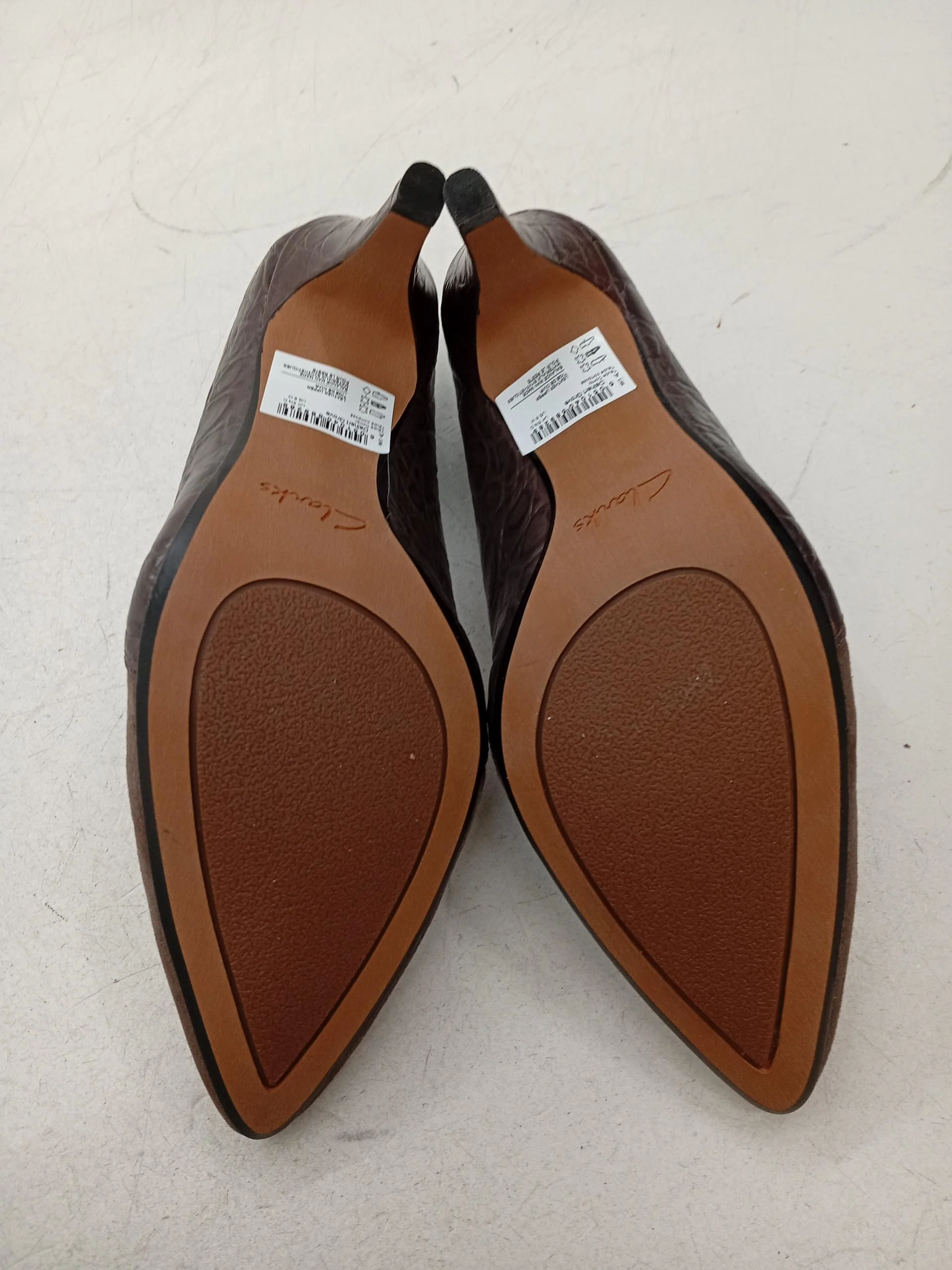 Clarks Women's Heels UK 5.5 Brown Suede with Leather Court - Image 7