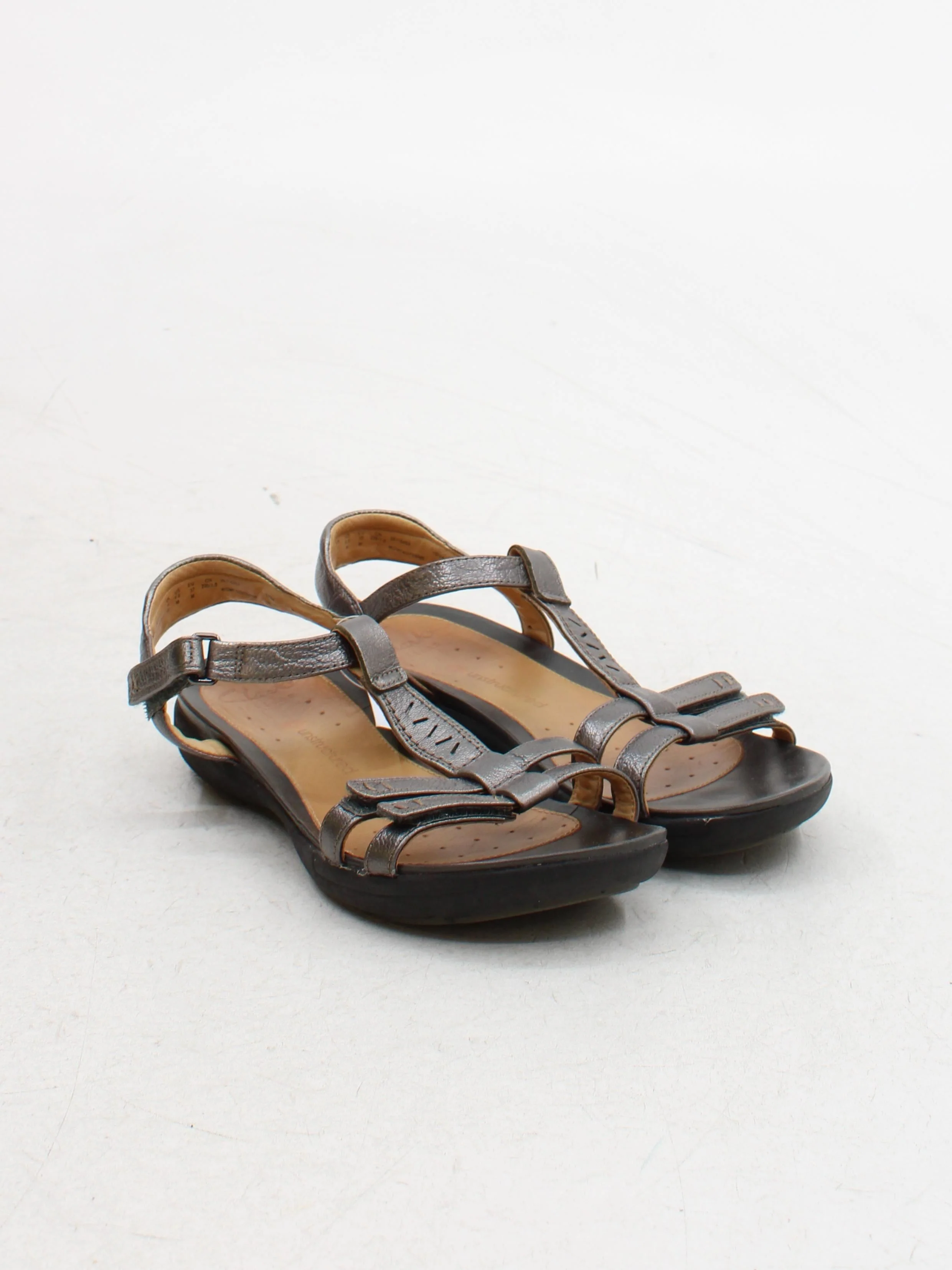 Clarks Women's Sandals UK 4 Silver 100% Leather Strappy - Image 4