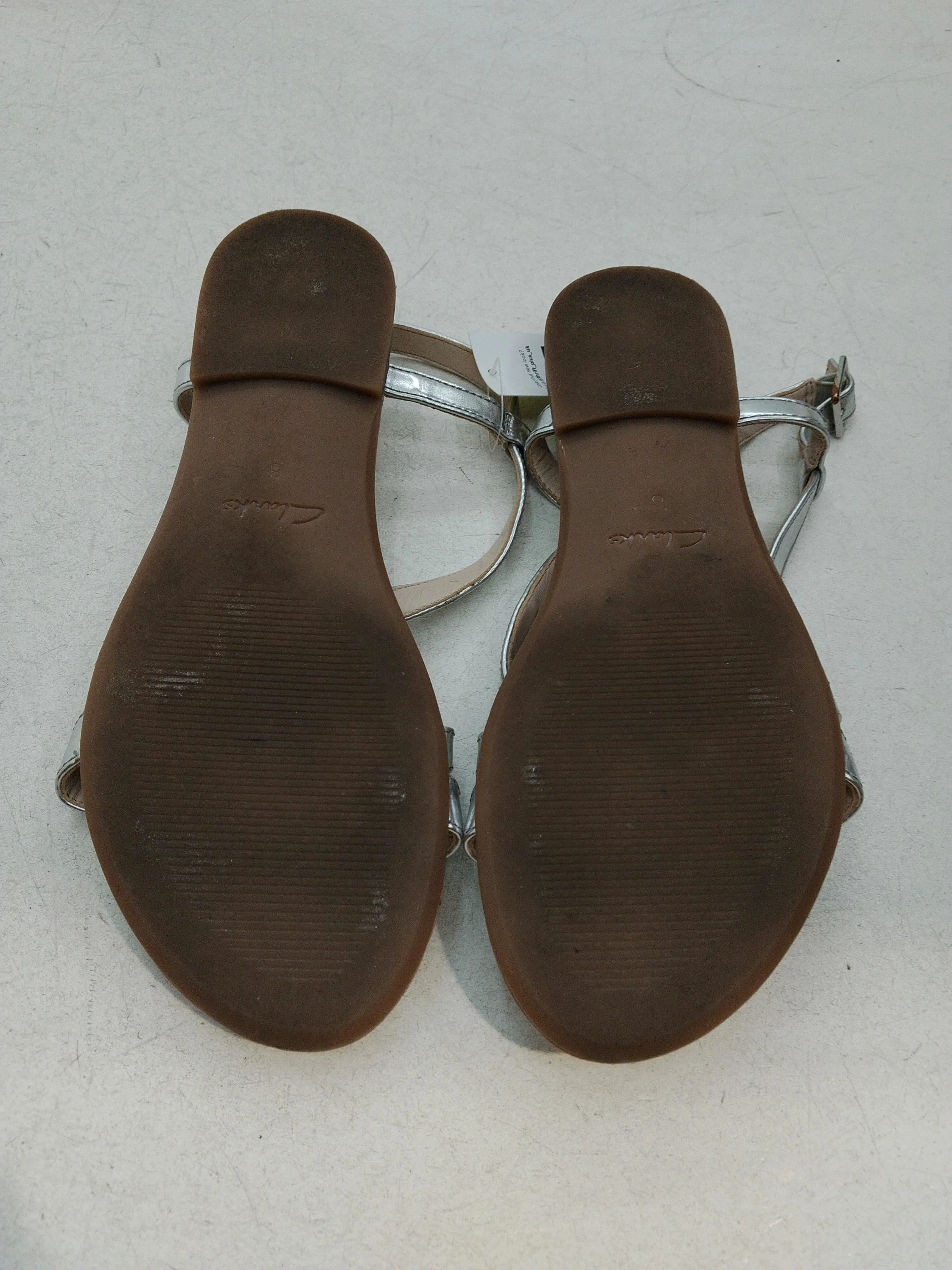 Clarks Women's Sandals UK 6 Silver 100% Faux Leather Strappy - Image 7