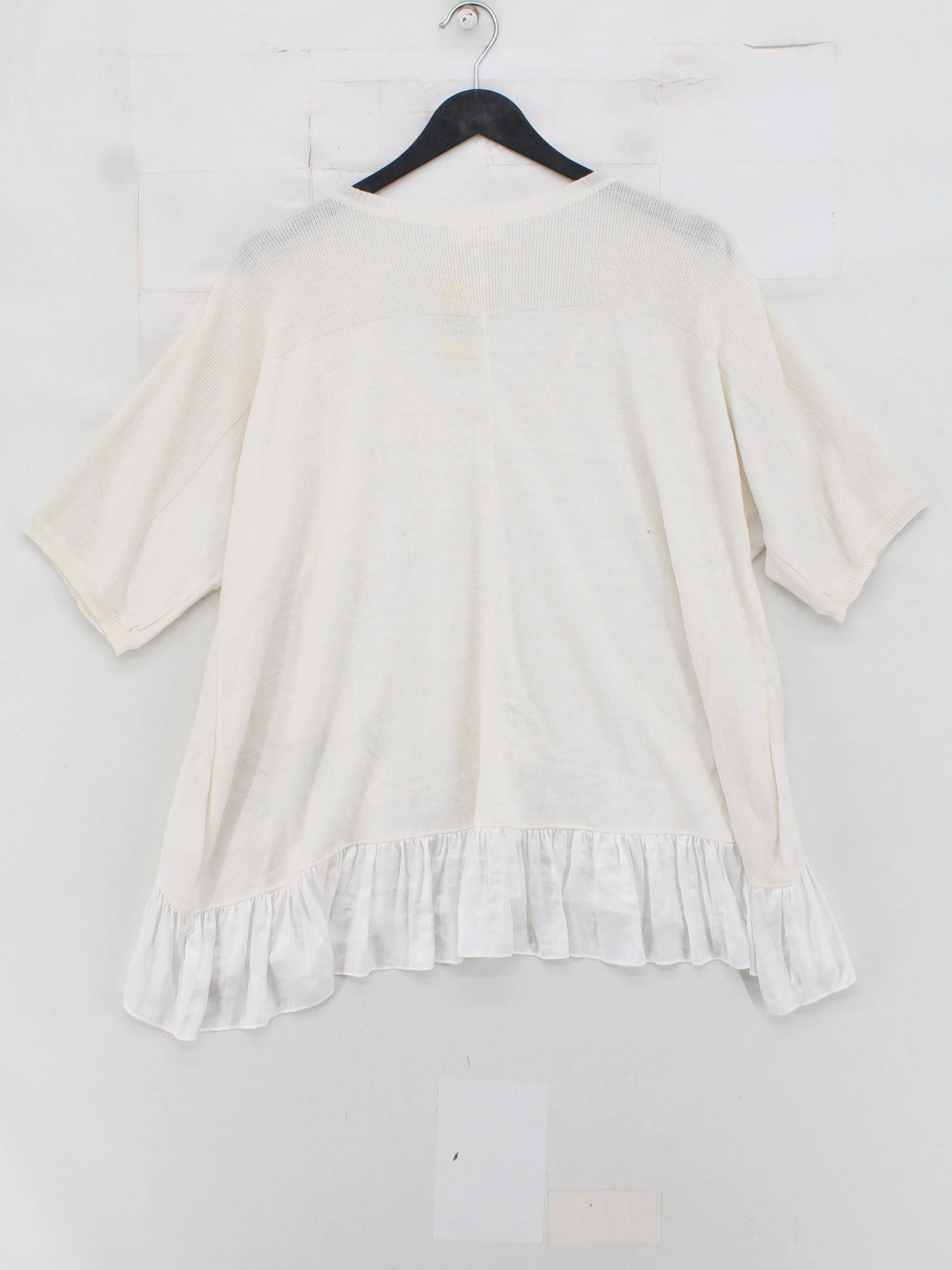Clu Women's Top XS Cream Linen with Rayon, Polyester Short Sleeve V-Neck Basic - Image 2