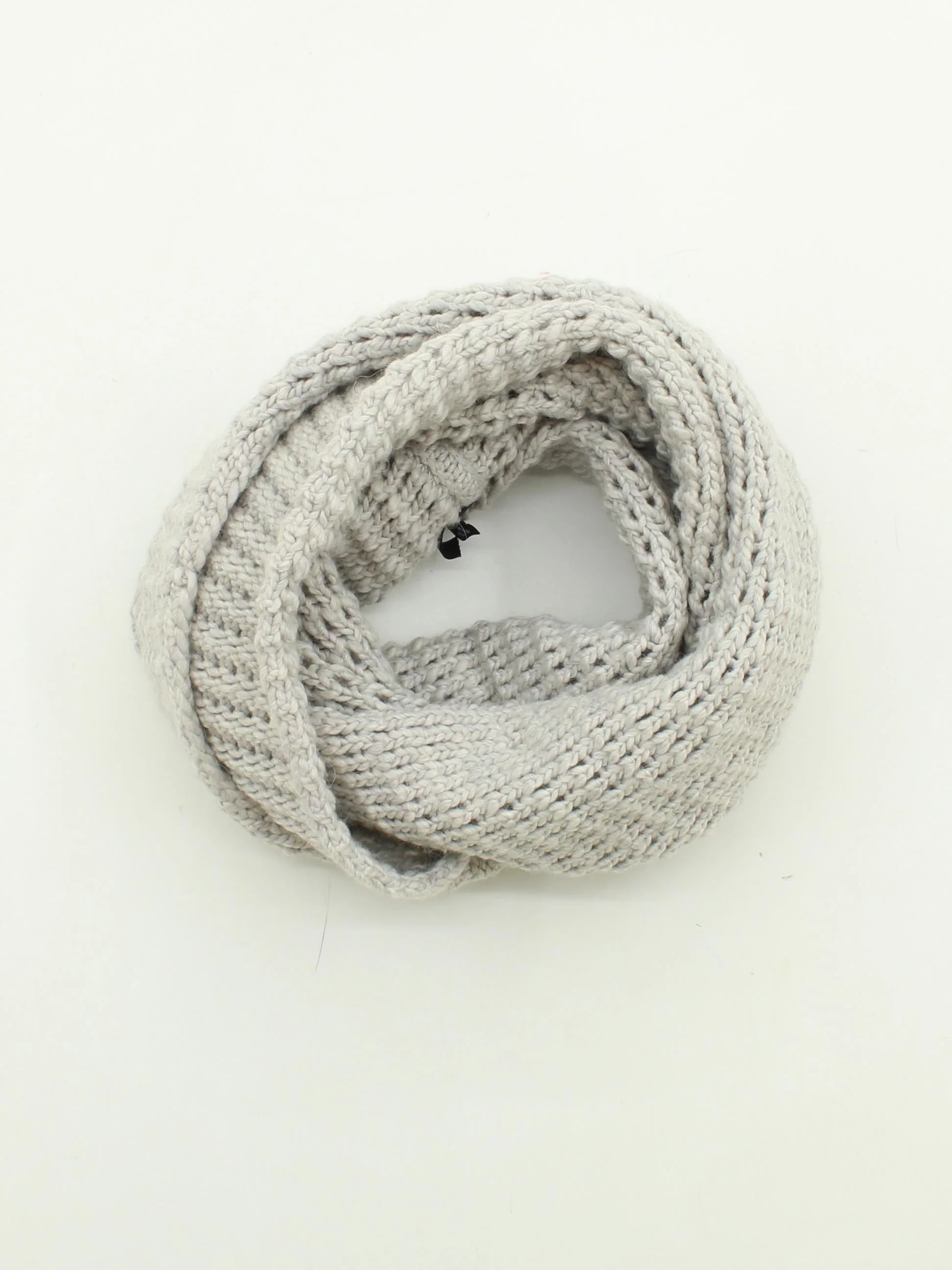 Club Monaco Men's Scarf Grey Wool with Acrylic, Angora Scarf - Image 2