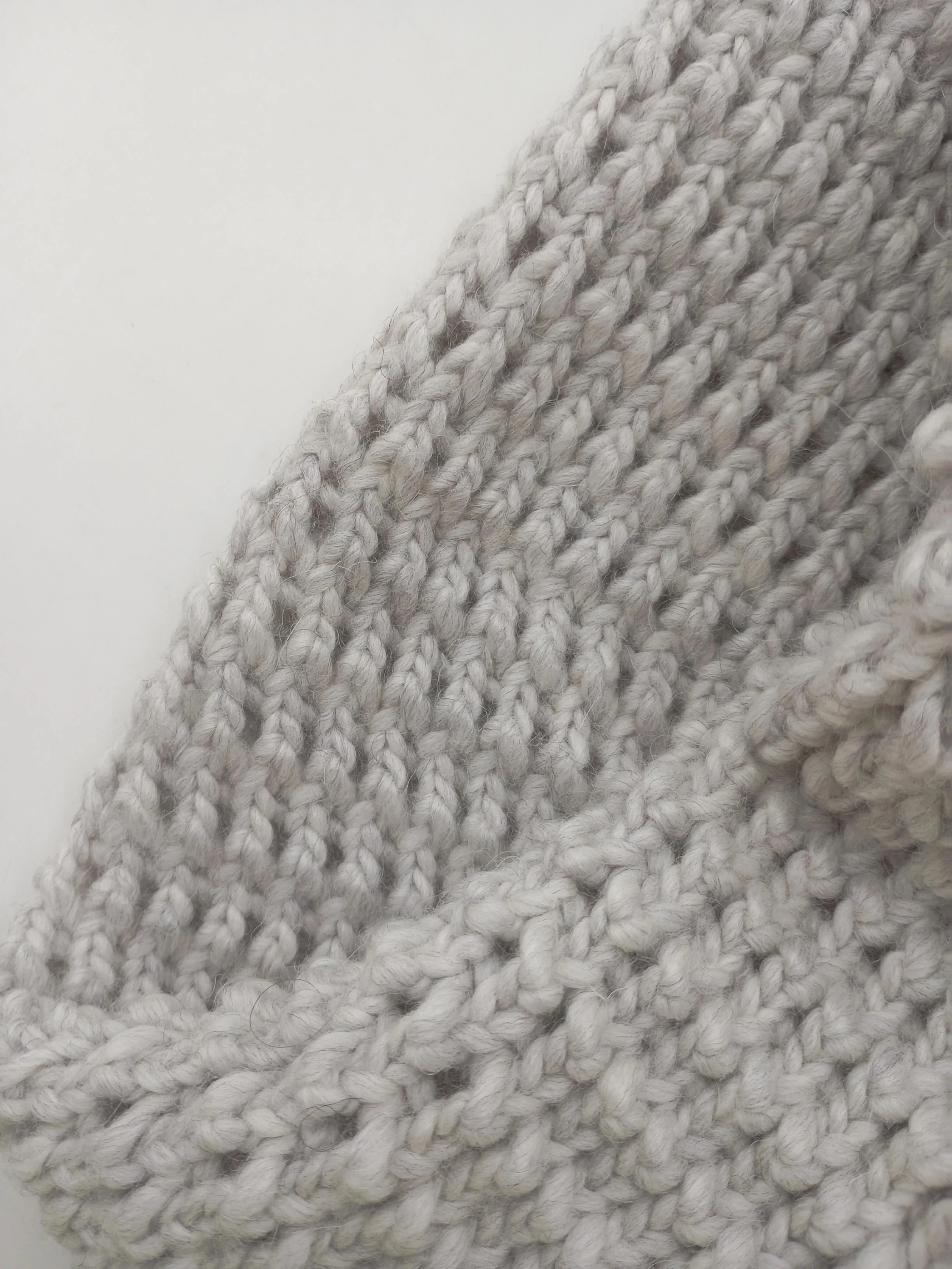 Club Monaco Men's Scarf Grey Wool with Acrylic, Angora Scarf - Image 4