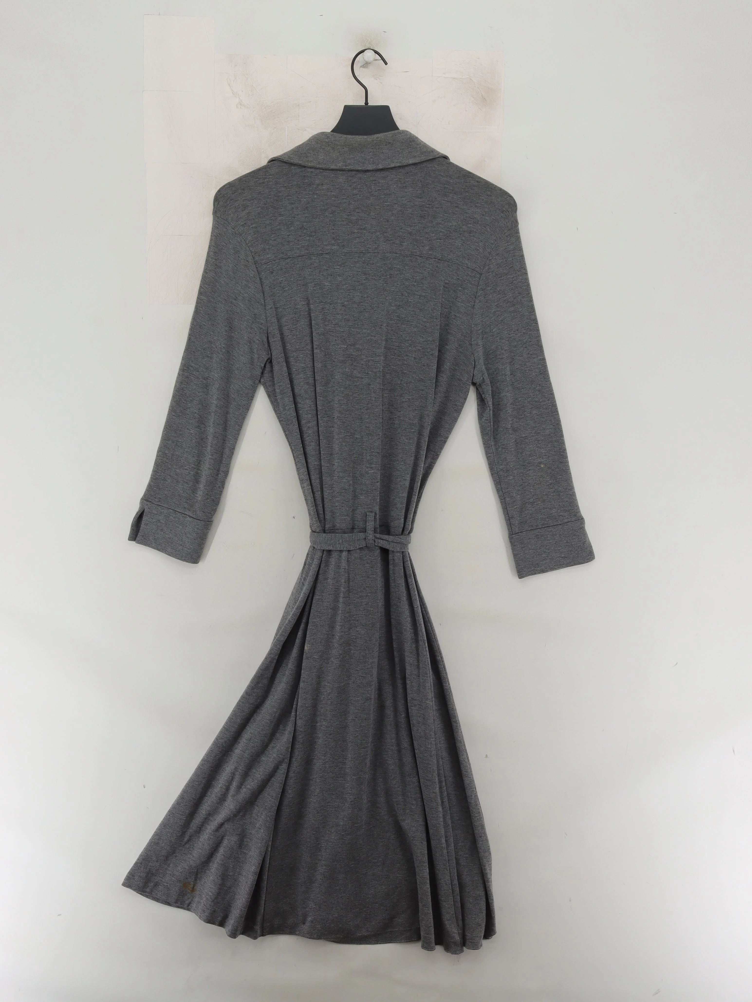 Club Monaco Shirt Midi Dress M in Grey - Image 2