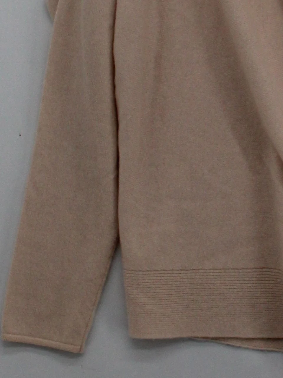 Club Monaco Women's Jumper UK 12 Pink 100% Cashmere V-Neck Pullover - Image 4
