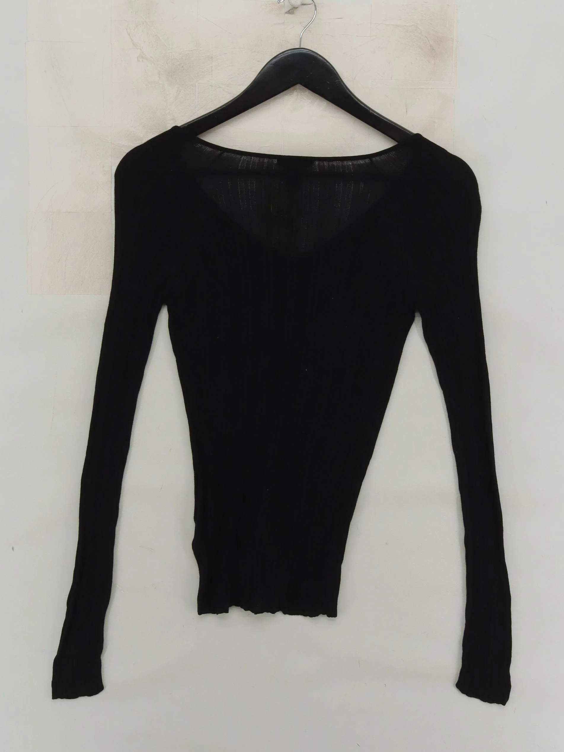 Club Monaco Women's Top S Black 100% Rayon Long Sleeve V-Neck Basic - Image 2