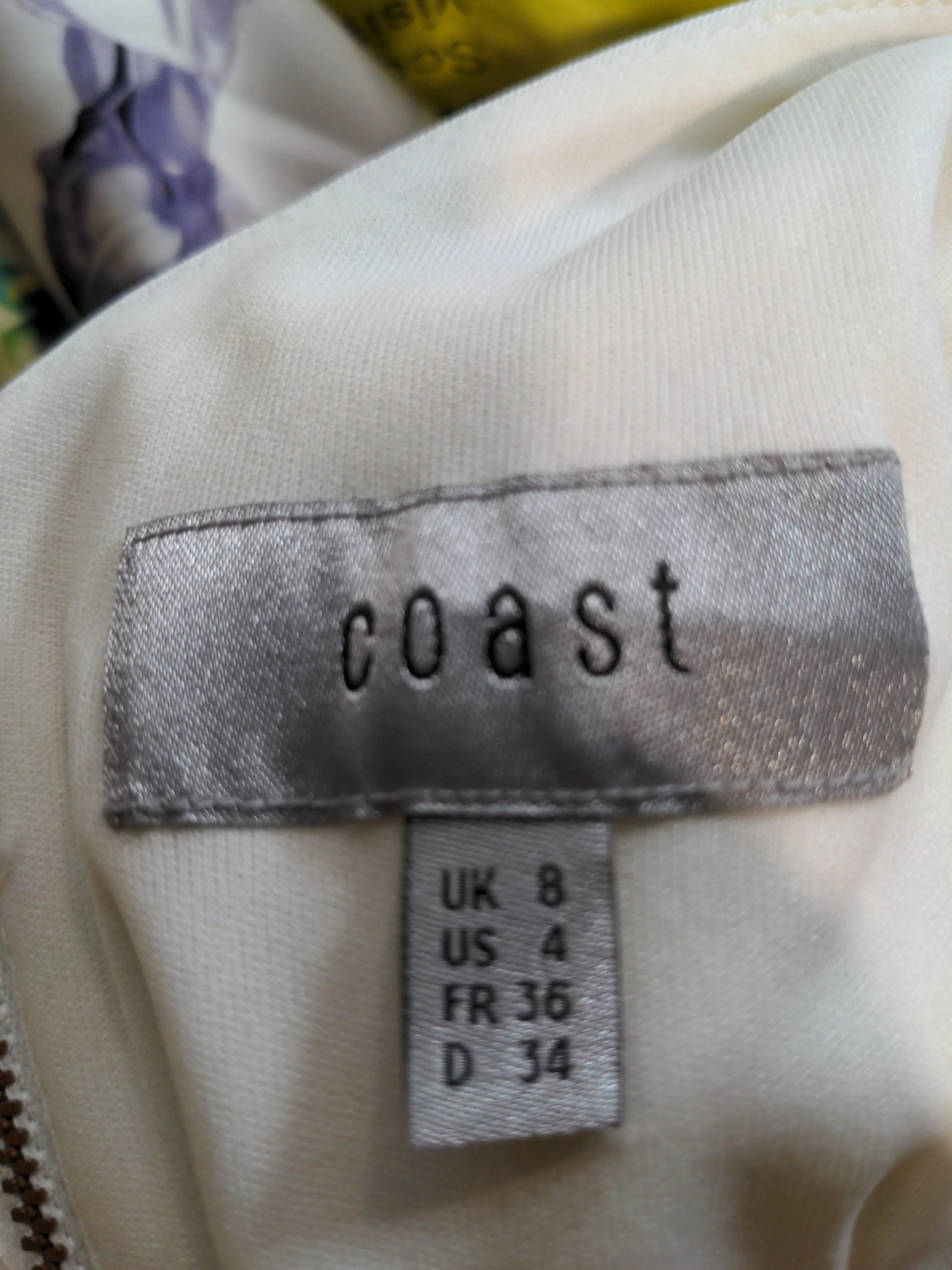 Coast Bodycon Midi Dress UK8 in White - Image 5