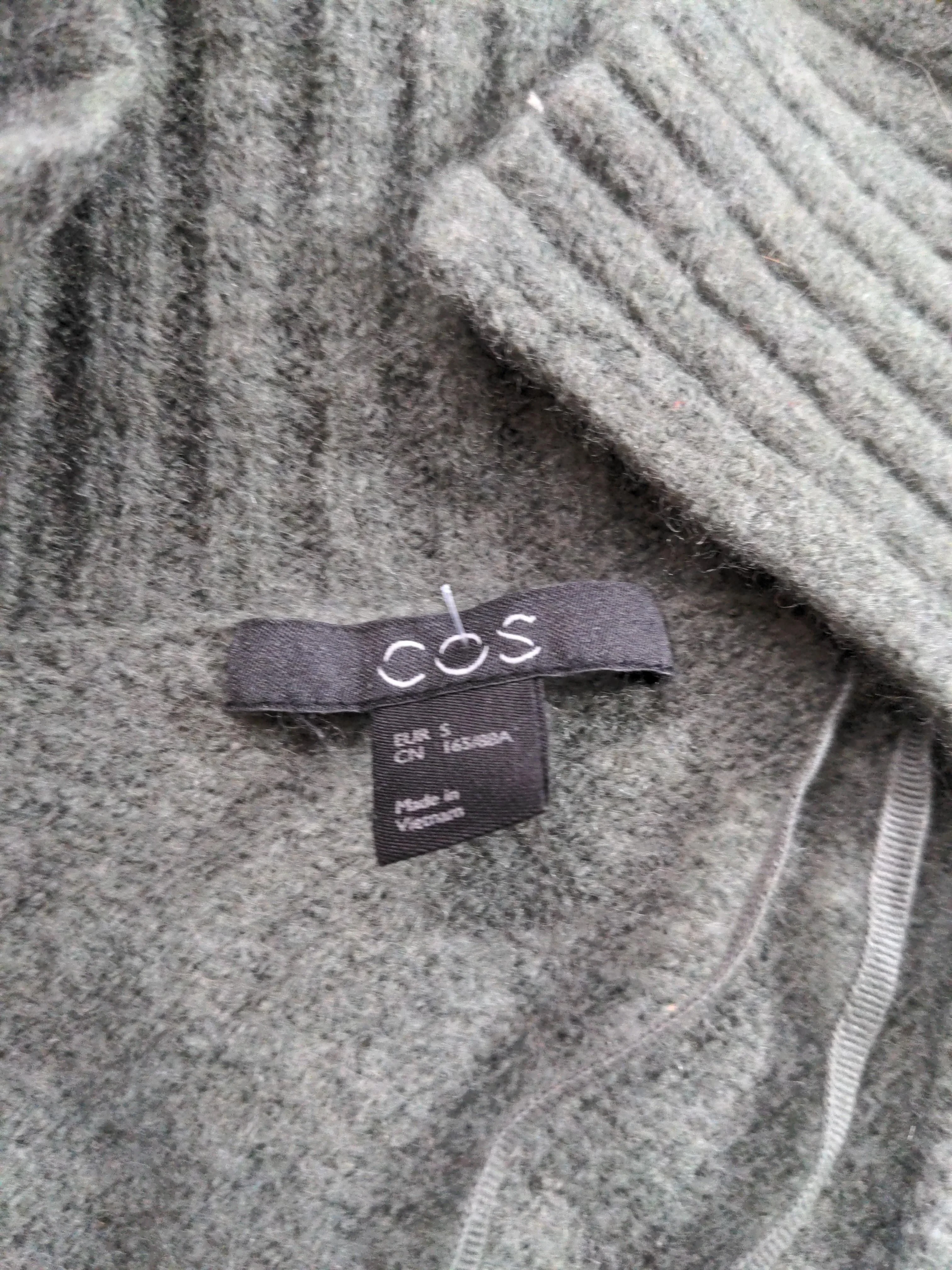 COS Women's Jumper S Green 100% Wool V-Neck Pullover - Image 6