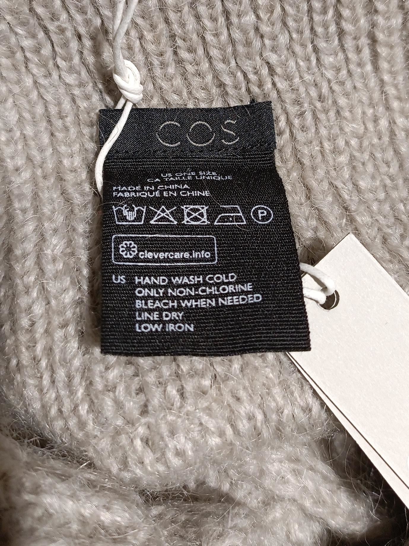 COS Women's Scarf Cream Mohair with Wool, Nylon Rectangle Scarf New with tags - Image 5