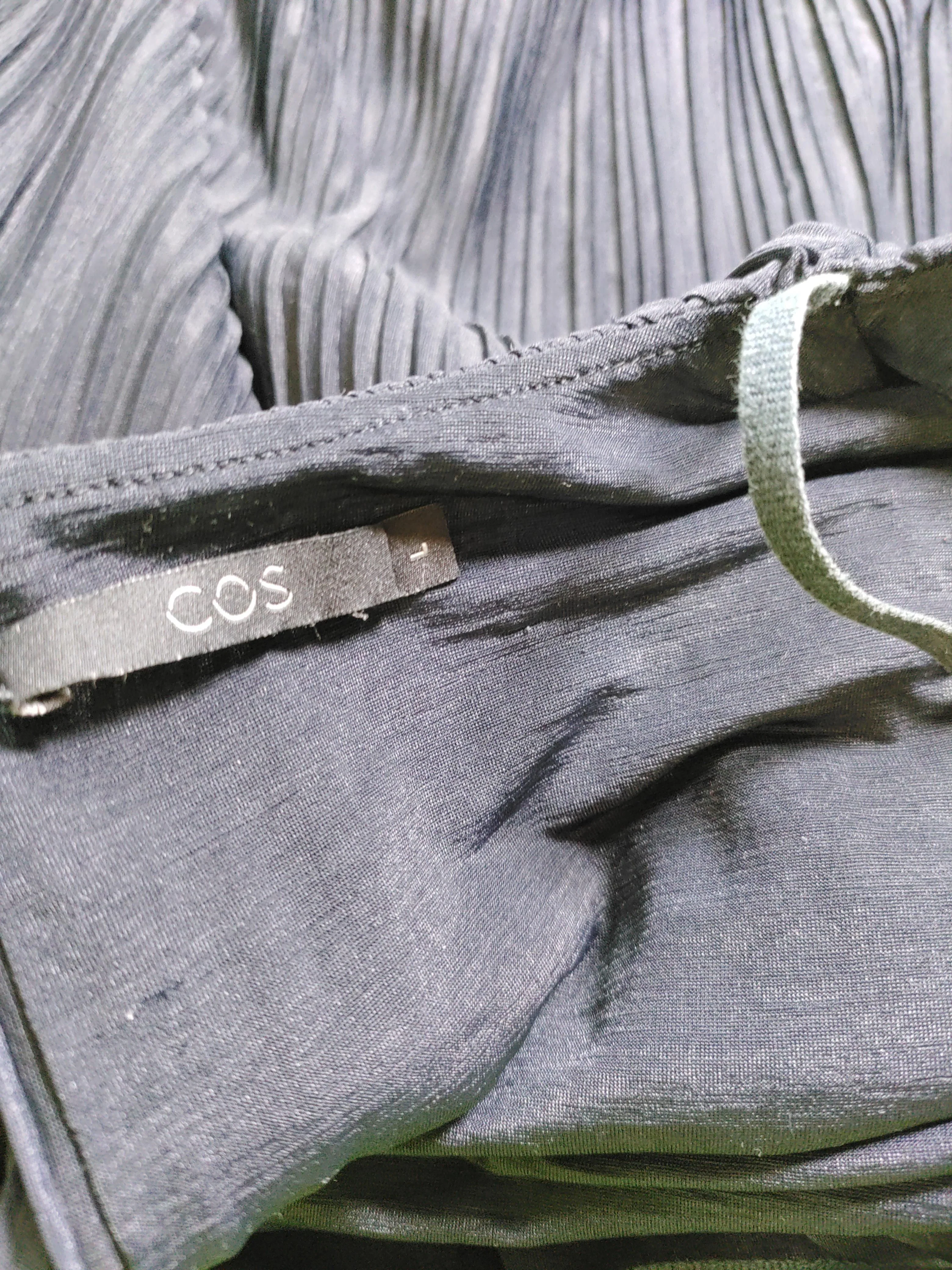 COS Women's Top L Black Polyester with Cotton 3/4 Sleeve Round Neck Basic - Image 6