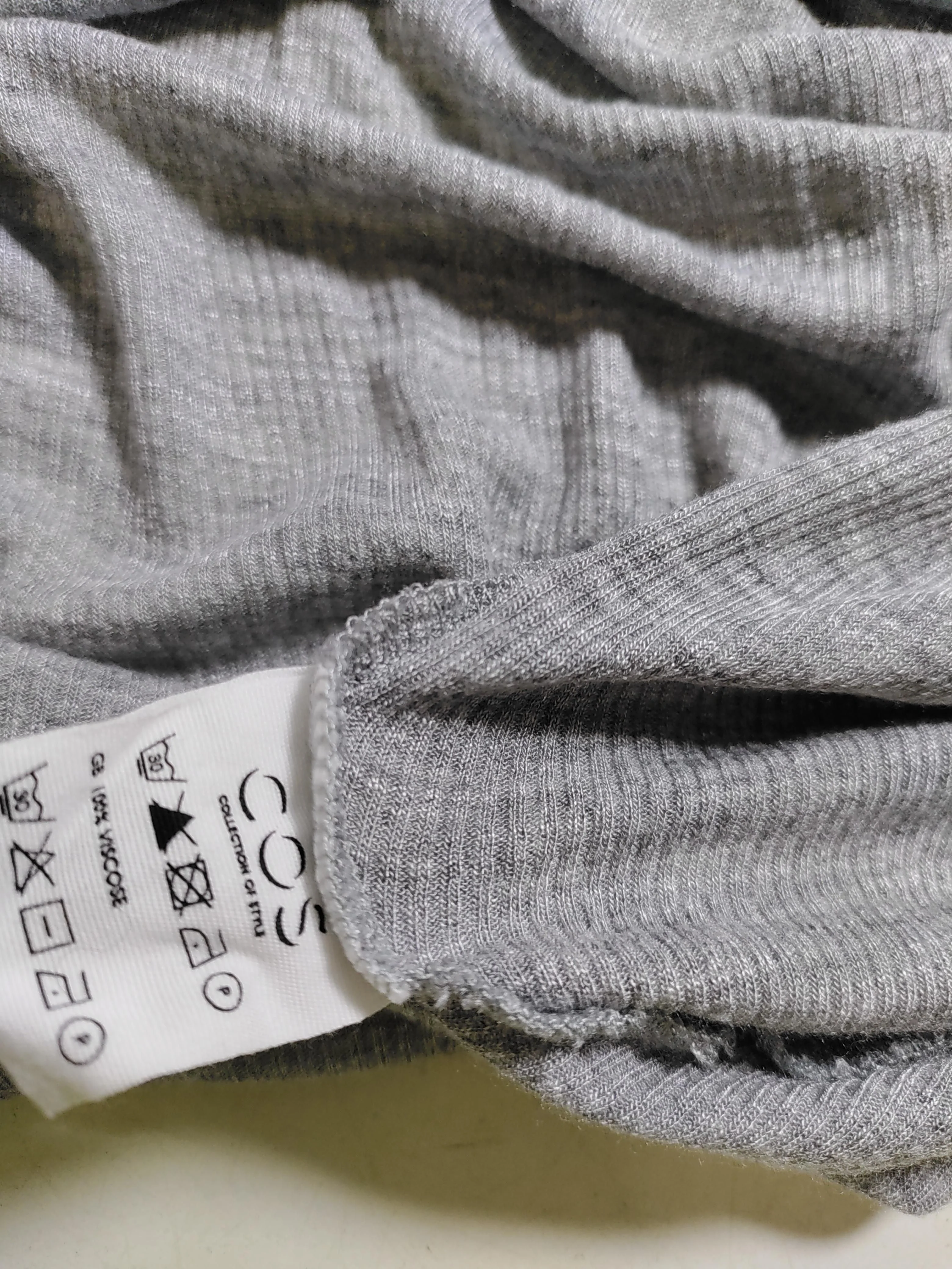 COS Women's Top L Grey 100% Viscose Short Sleeve Round Neck Basic - Image 6