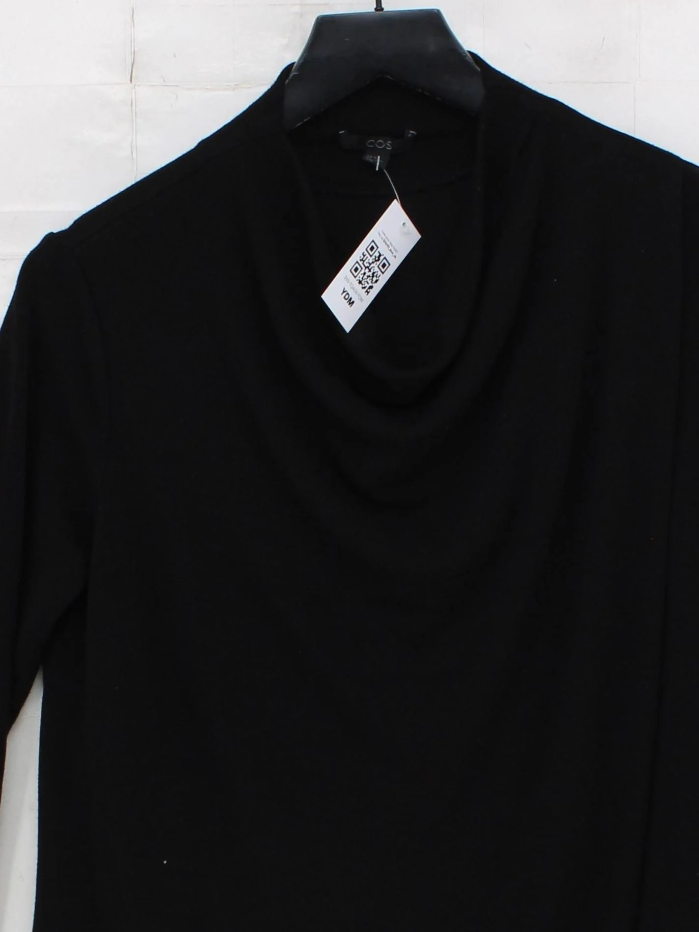 COS Women's Top M Black Viscose with Polyester, Elastane Basic - Image 3