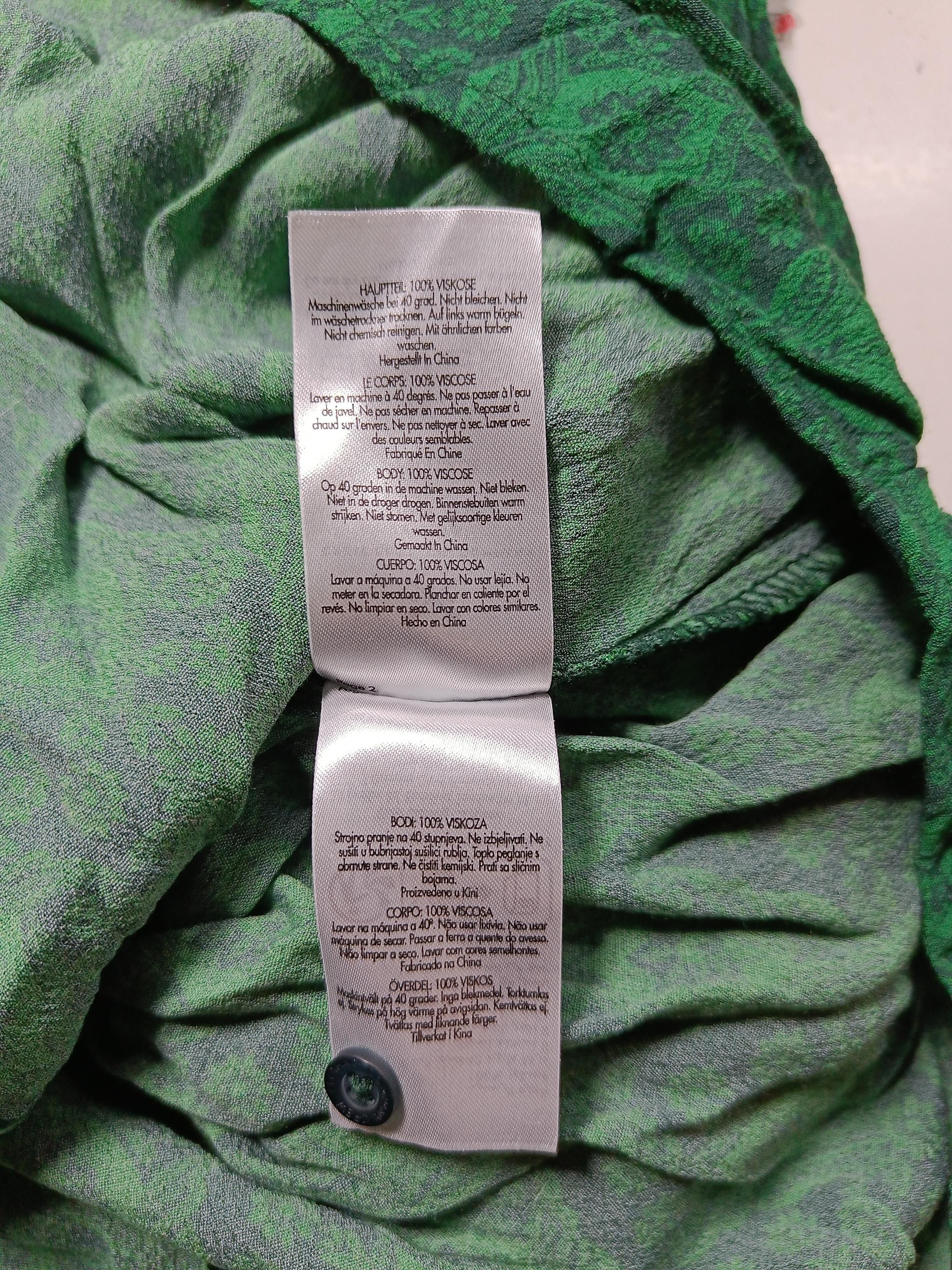 Crew Clothing Women's Blouse UK 16 Green 100% Viscose Long Sleeve V-Neck Basic - Image 6